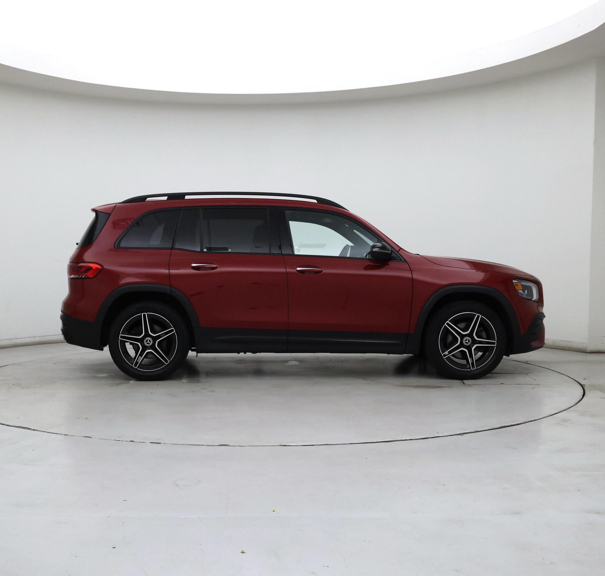 Thumbnail: 2023 Mercedes-Benz GLB - 7