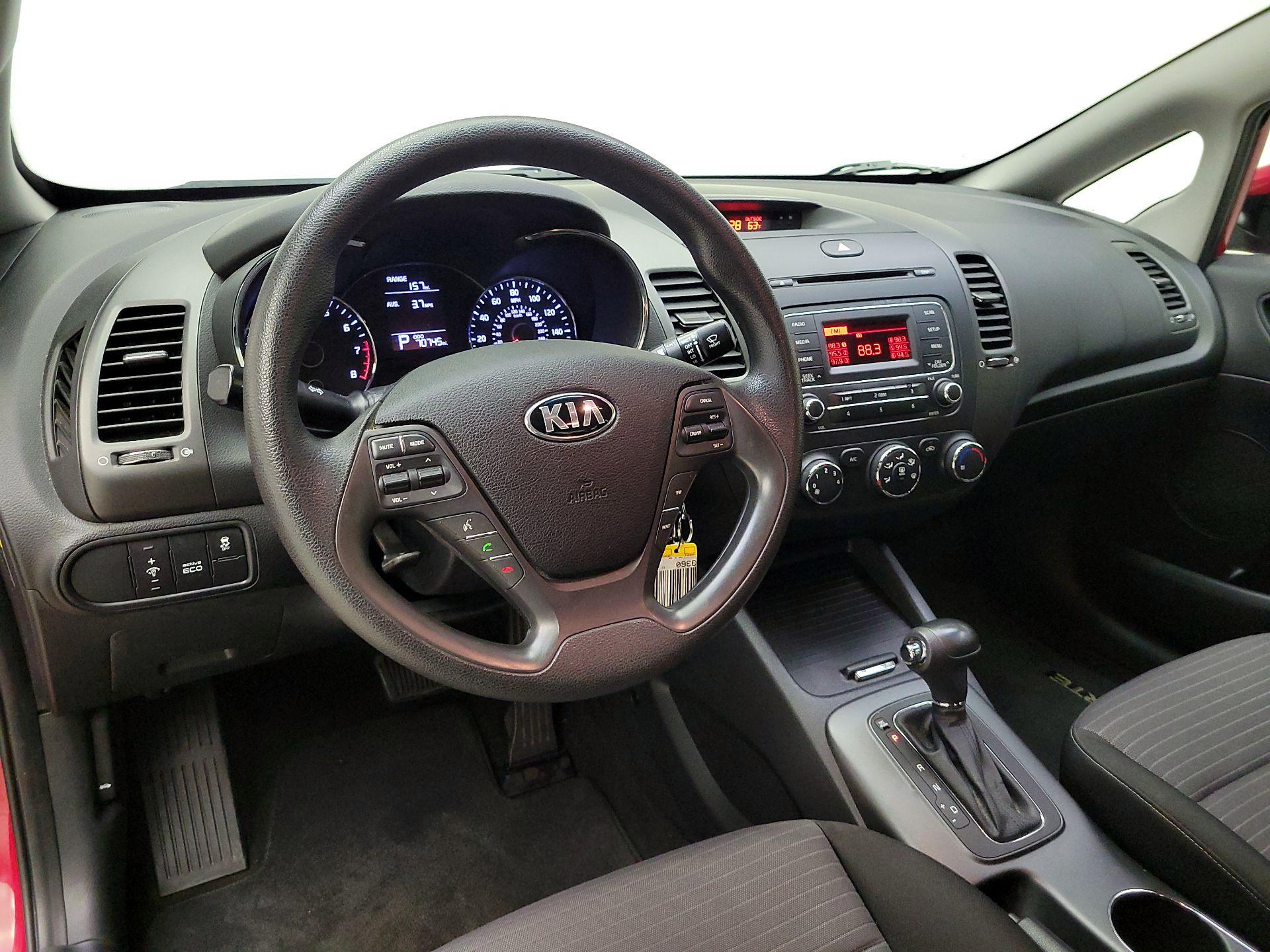 Thumbnail: 2015 Kia Forte - 9