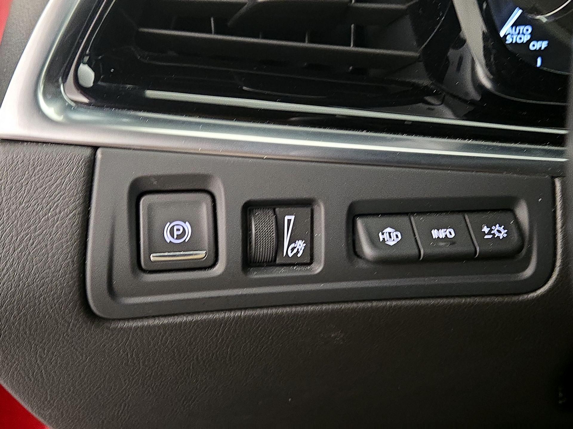 Thumbnail: 2023 Cadillac XT6 - 13