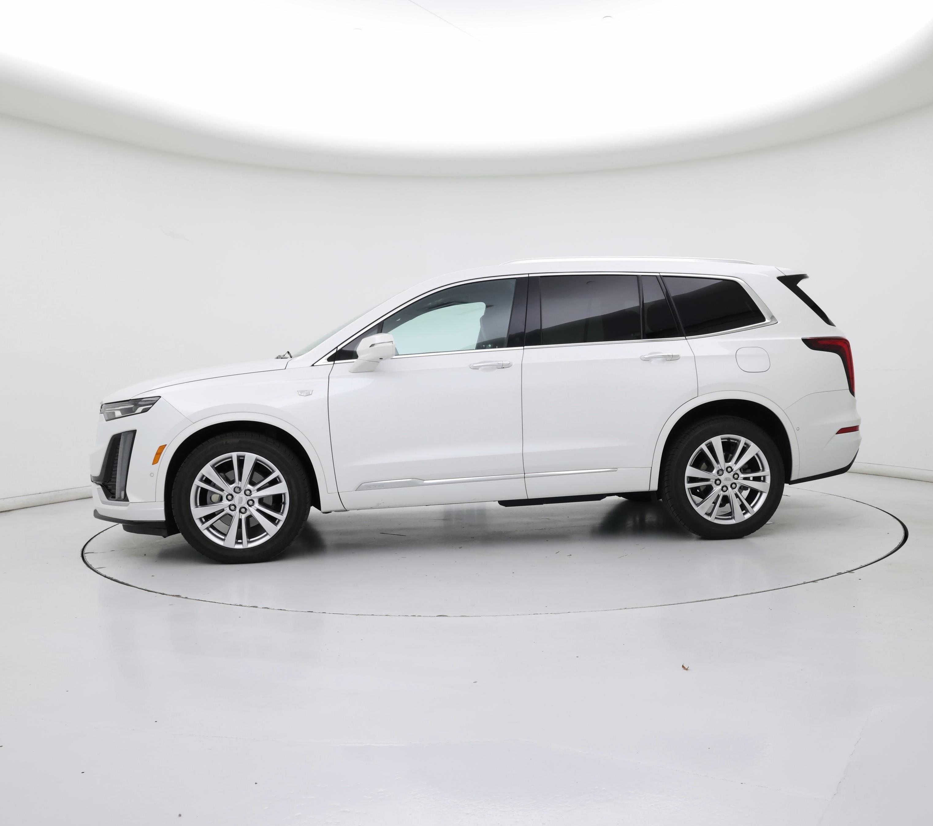 Thumbnail: 2020 Cadillac XT6 - 3