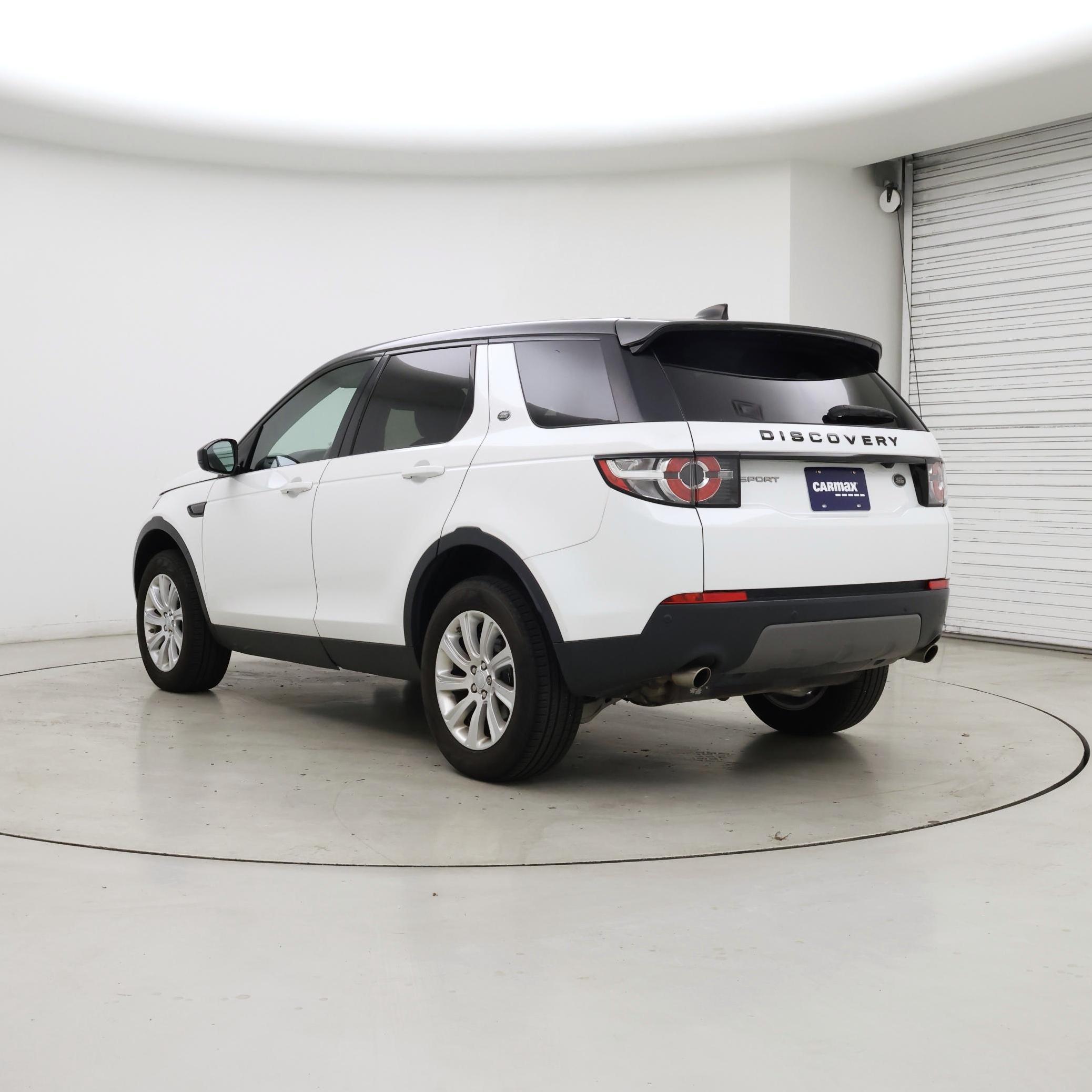 Thumbnail: 2018 Land Rover Discovery Sport - 2