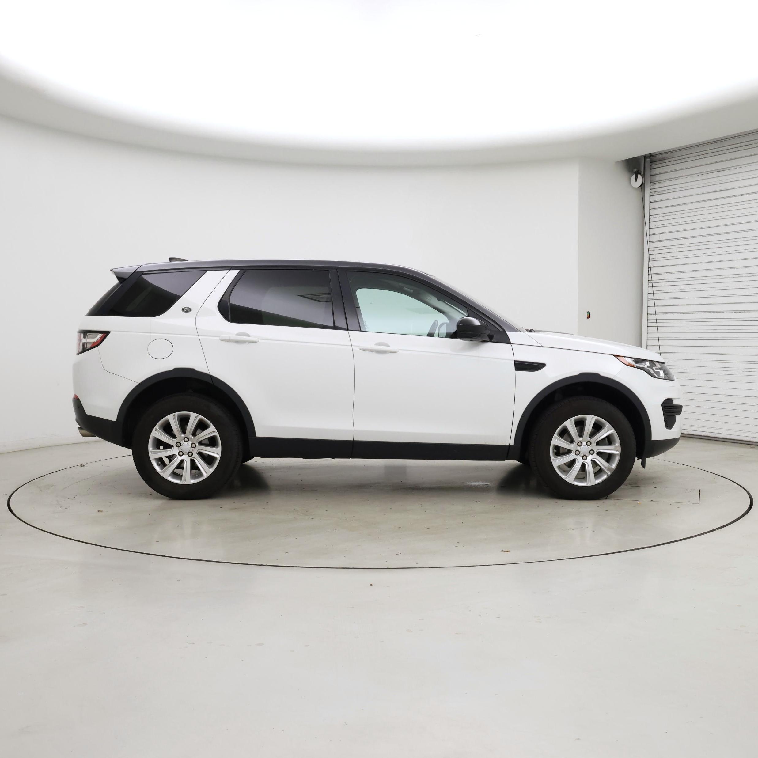 Thumbnail: 2018 Land Rover Discovery Sport - 7