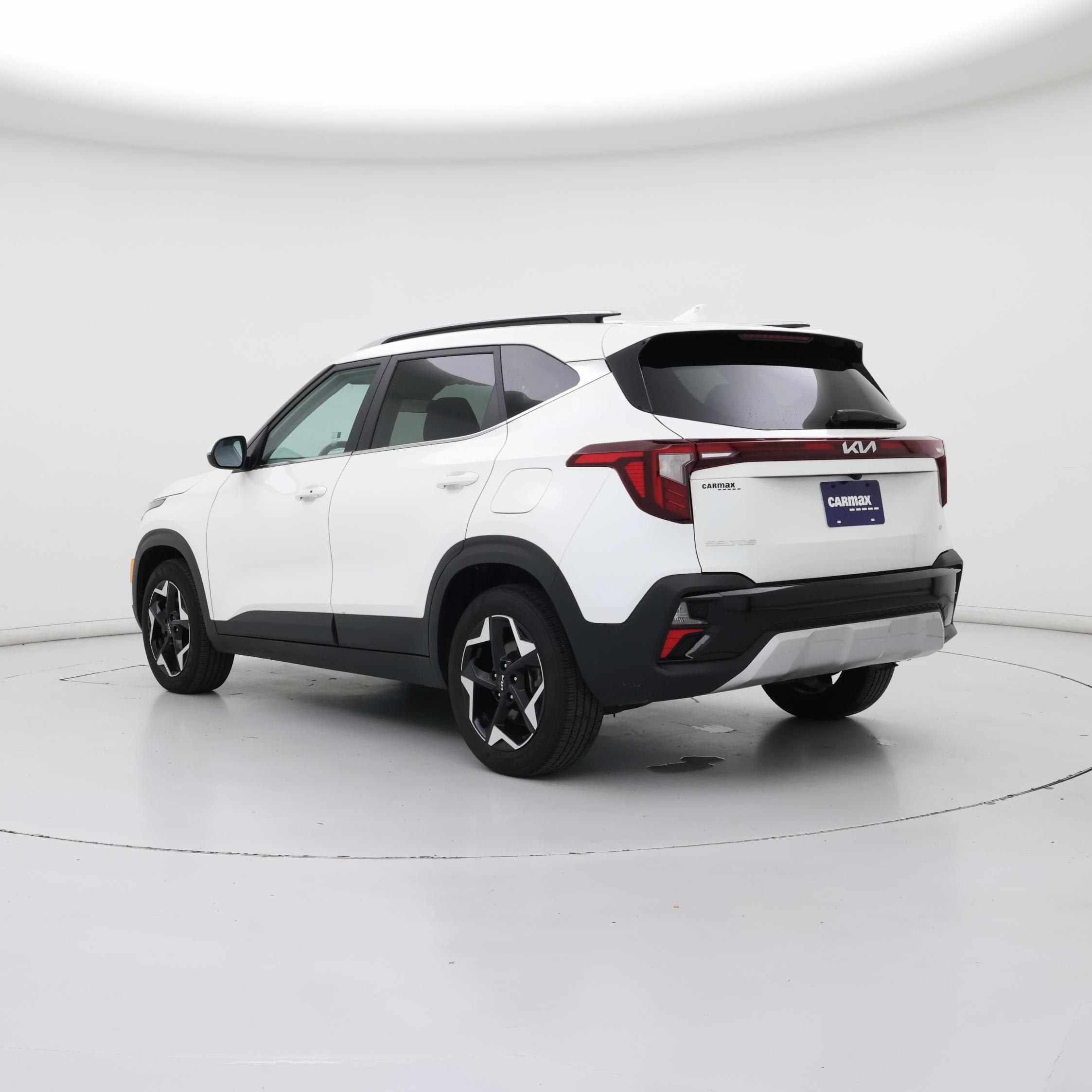 Thumbnail: 2024 Kia Seltos - 2