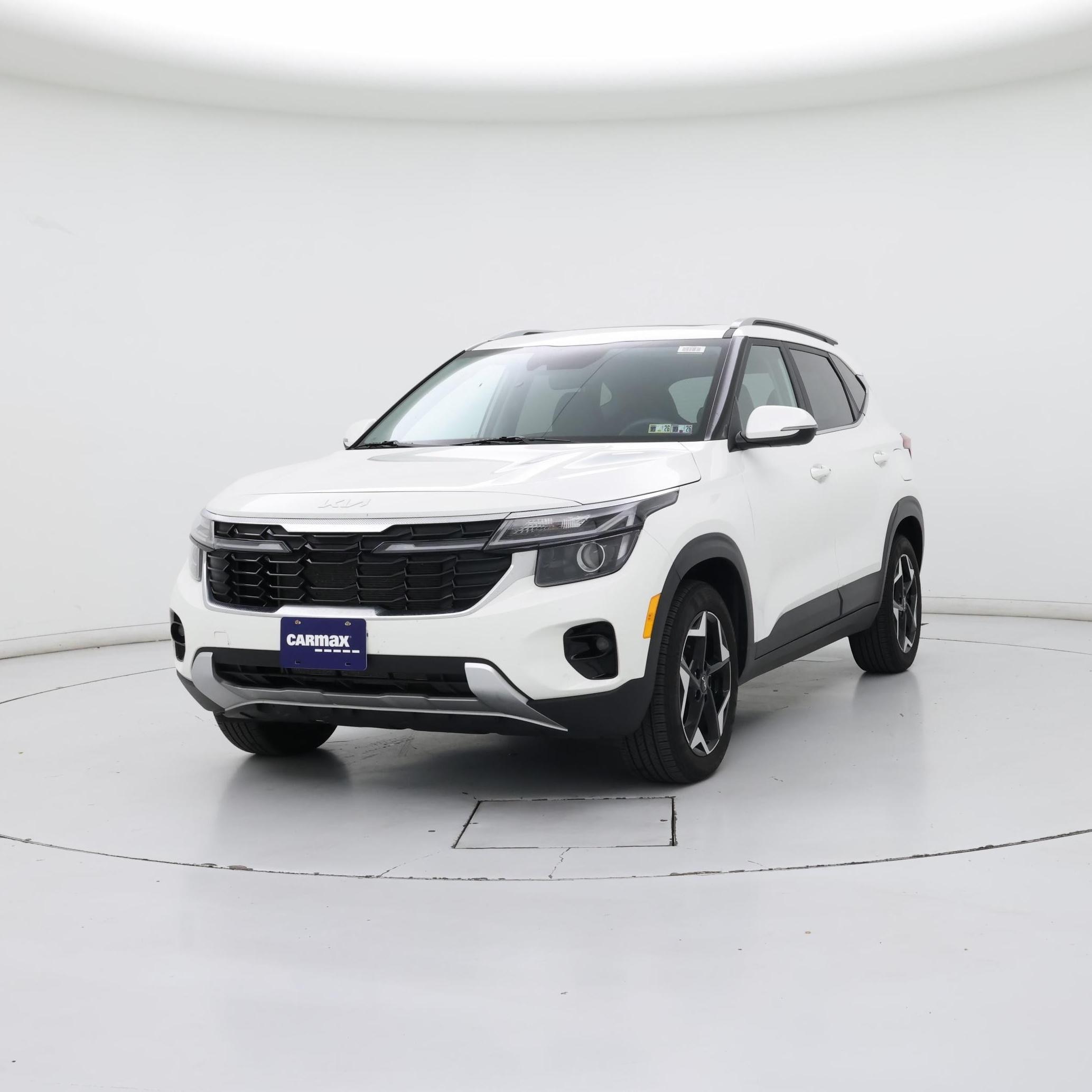 Thumbnail: 2024 Kia Seltos - 4