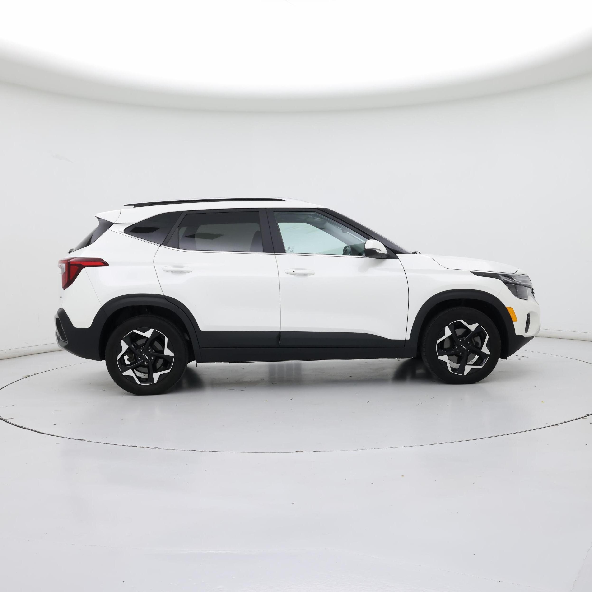 Thumbnail: 2024 Kia Seltos - 7