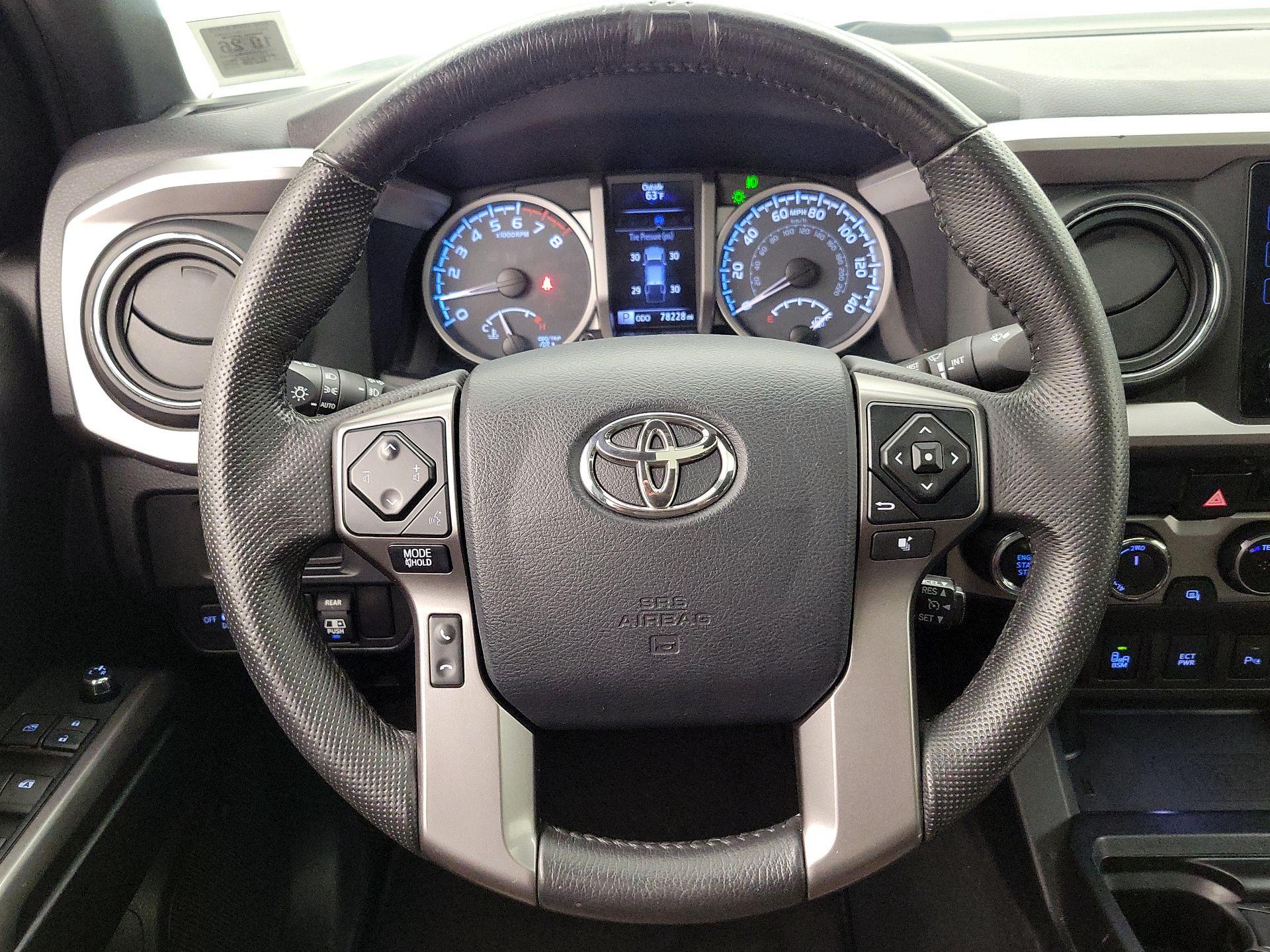Thumbnail: 2017 Toyota Tacoma - 10