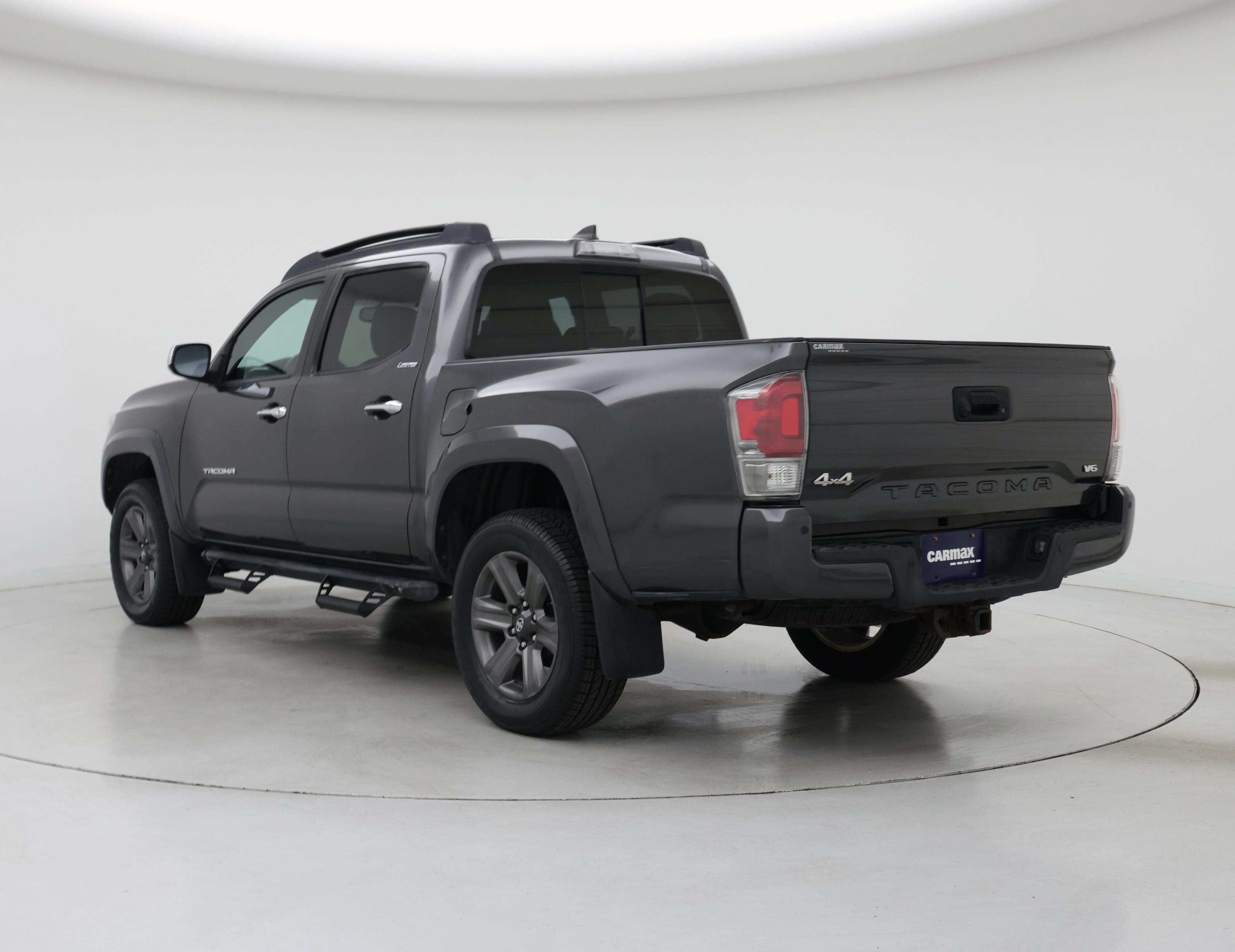 Thumbnail: 2017 Toyota Tacoma - 2