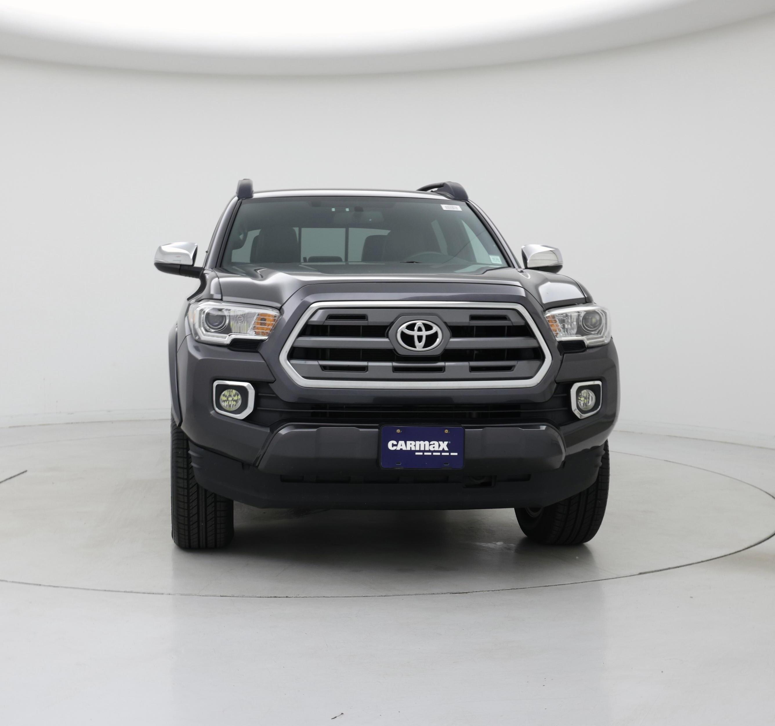 Thumbnail: 2017 Toyota Tacoma - 5