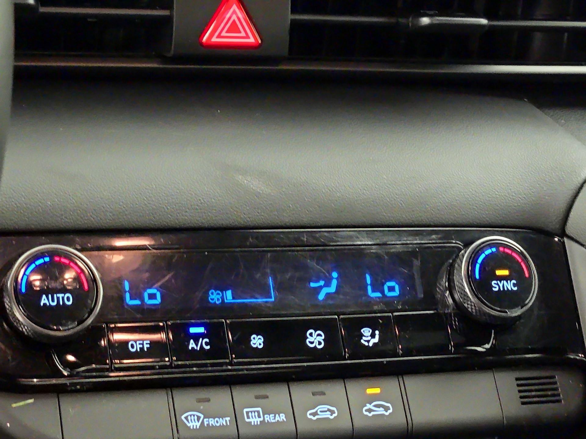 Thumbnail: 2025 Hyundai Elantra - 15