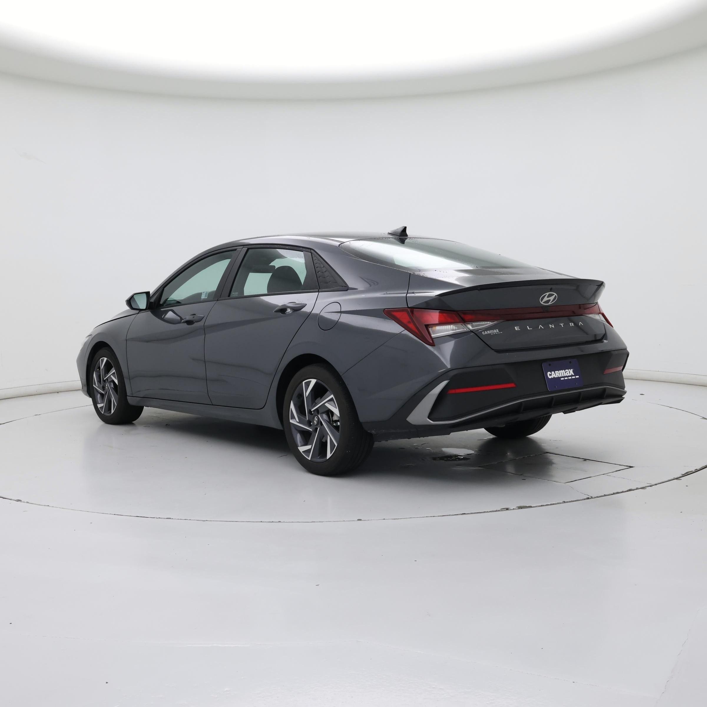Thumbnail: 2025 Hyundai Elantra - 2