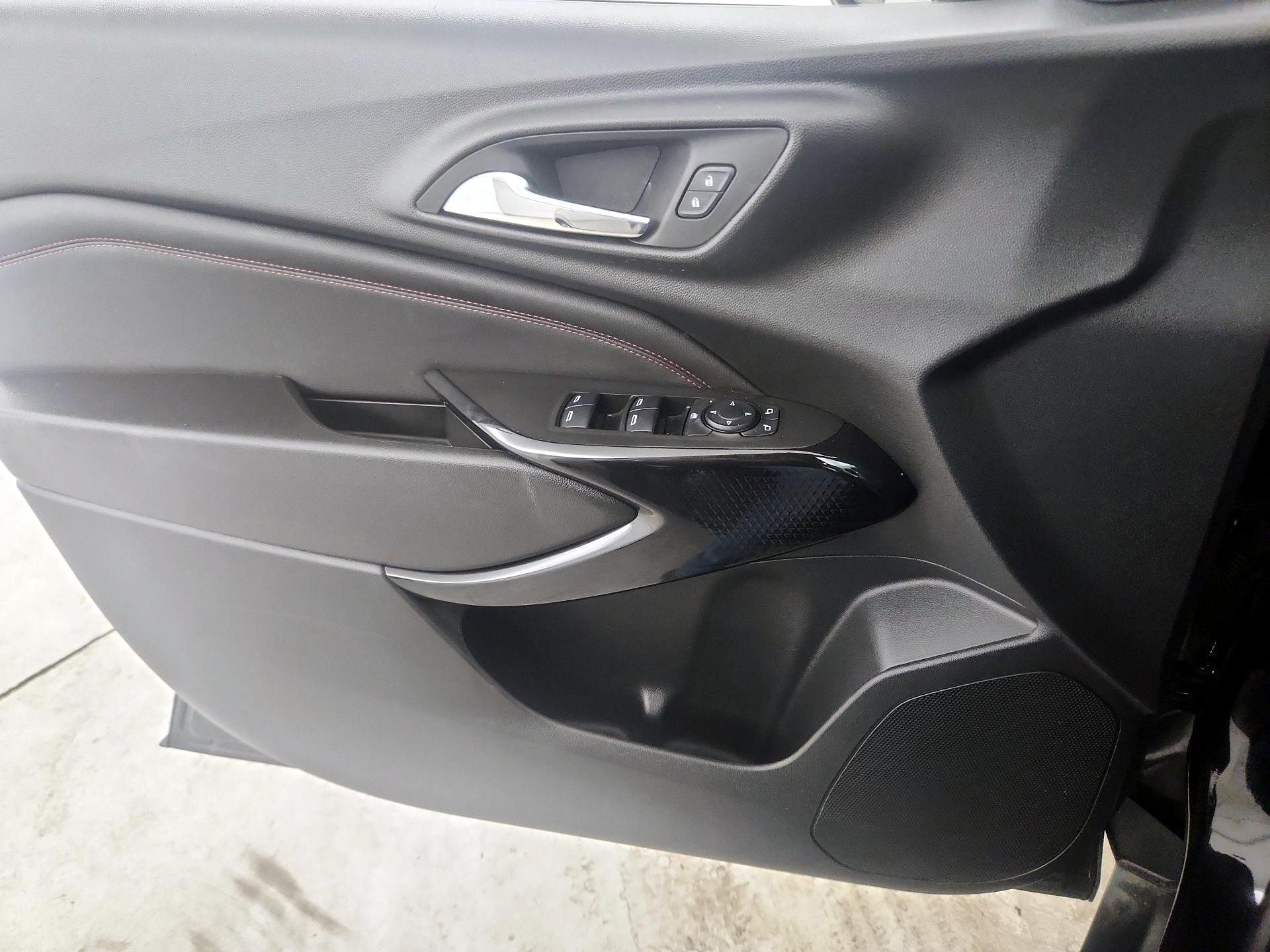 Thumbnail: 2025 Chevrolet Trax - 12