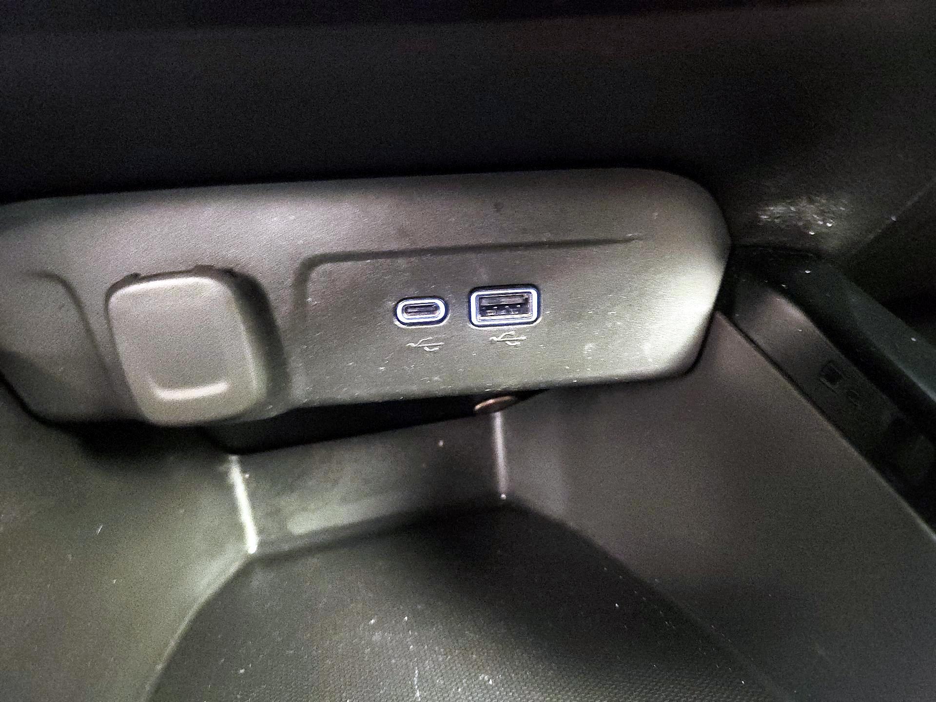 Thumbnail: 2025 Chevrolet Trax - 18