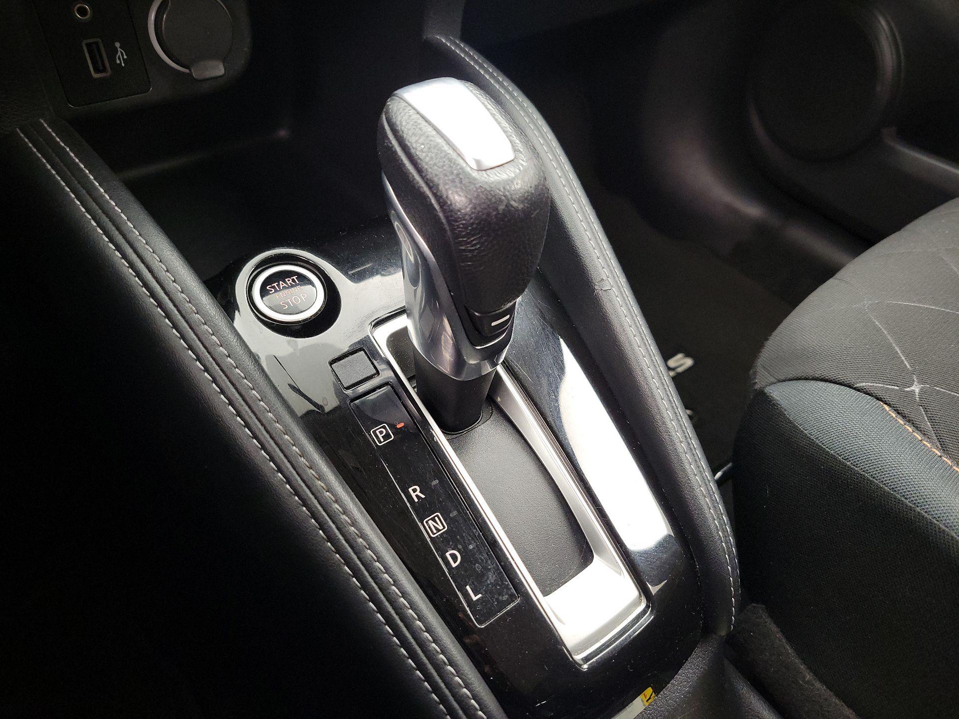 Thumbnail: 2019 Nissan Kicks - 17