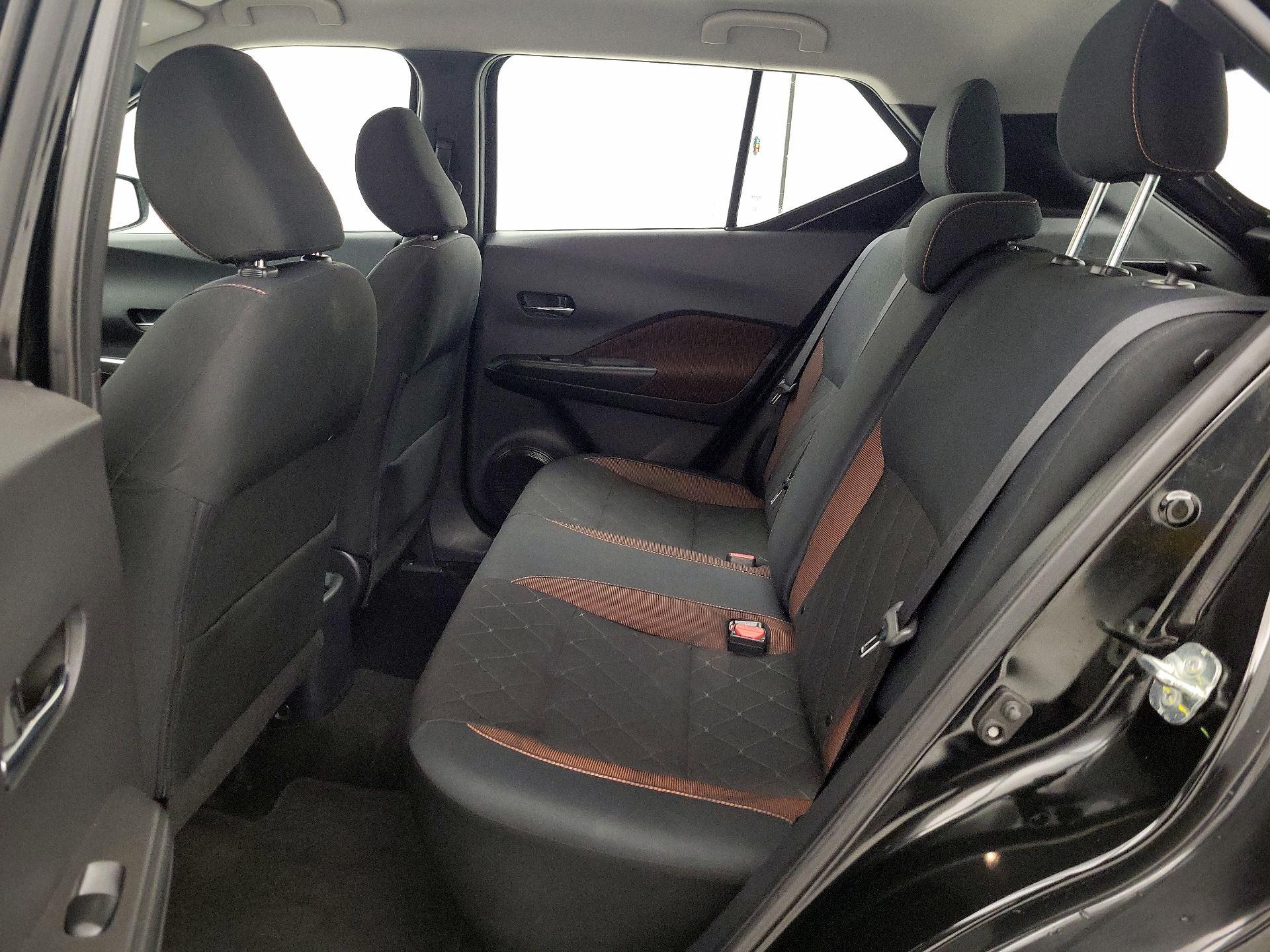 Thumbnail: 2019 Nissan Kicks - 19