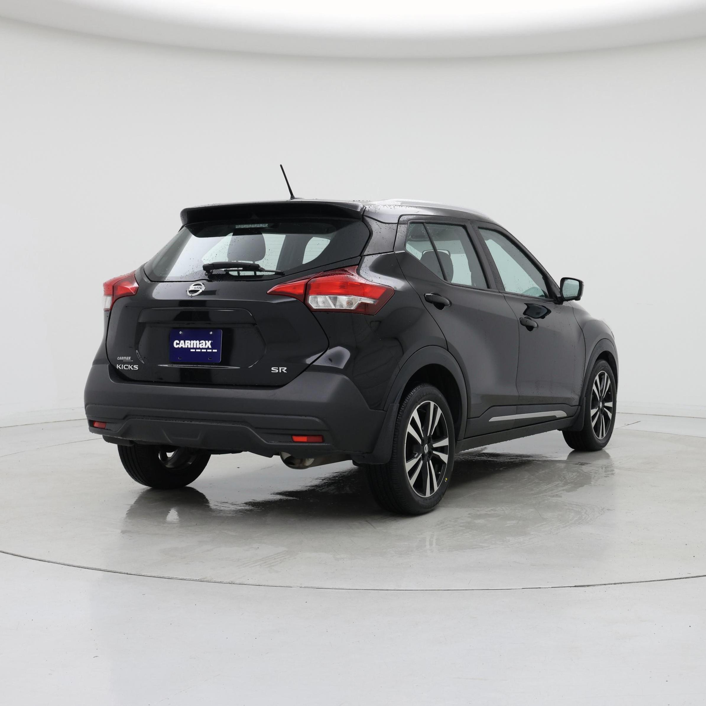 Thumbnail: 2019 Nissan Kicks - 8