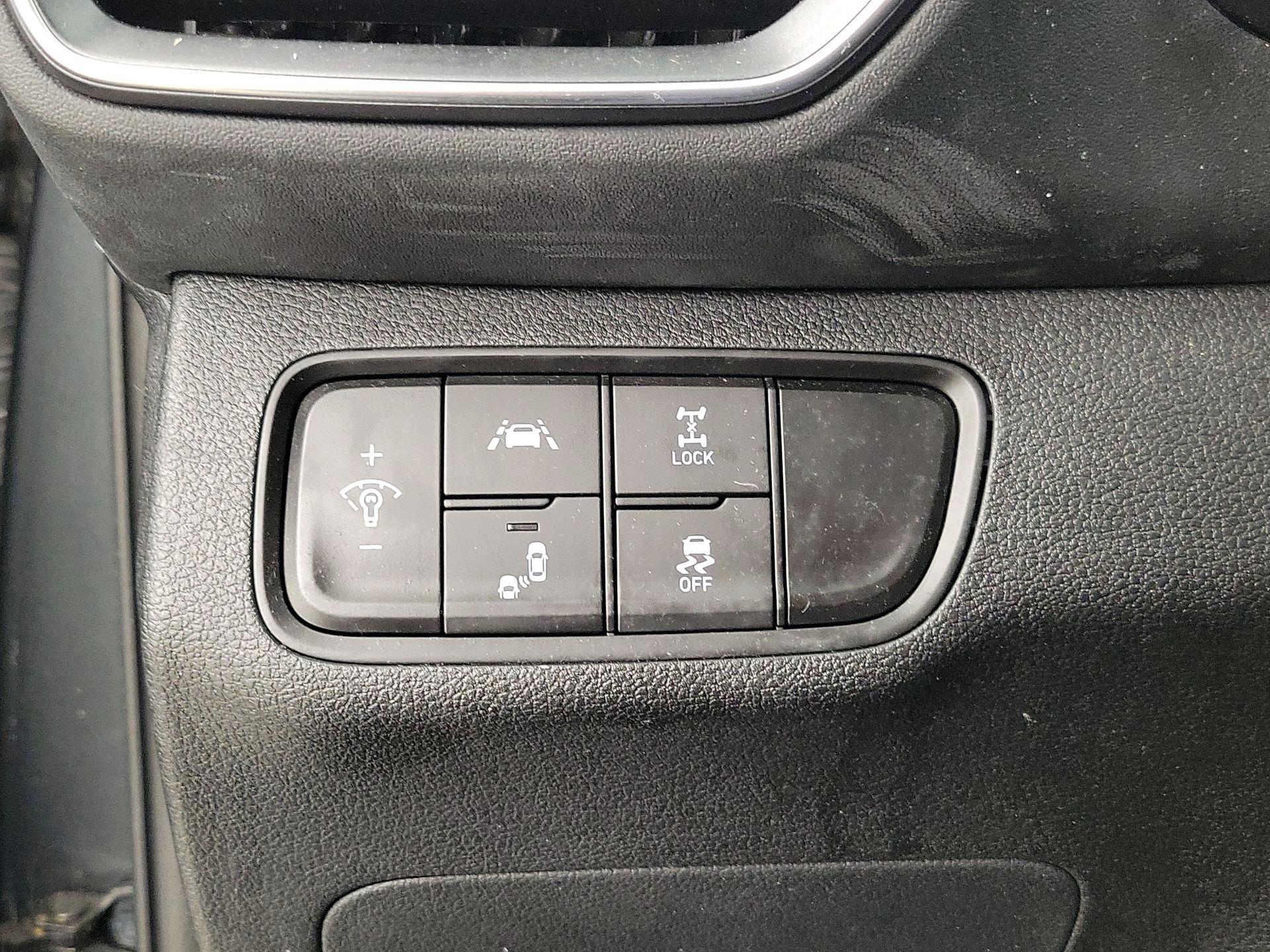 Thumbnail: 2019 Hyundai Santa Fe - 13