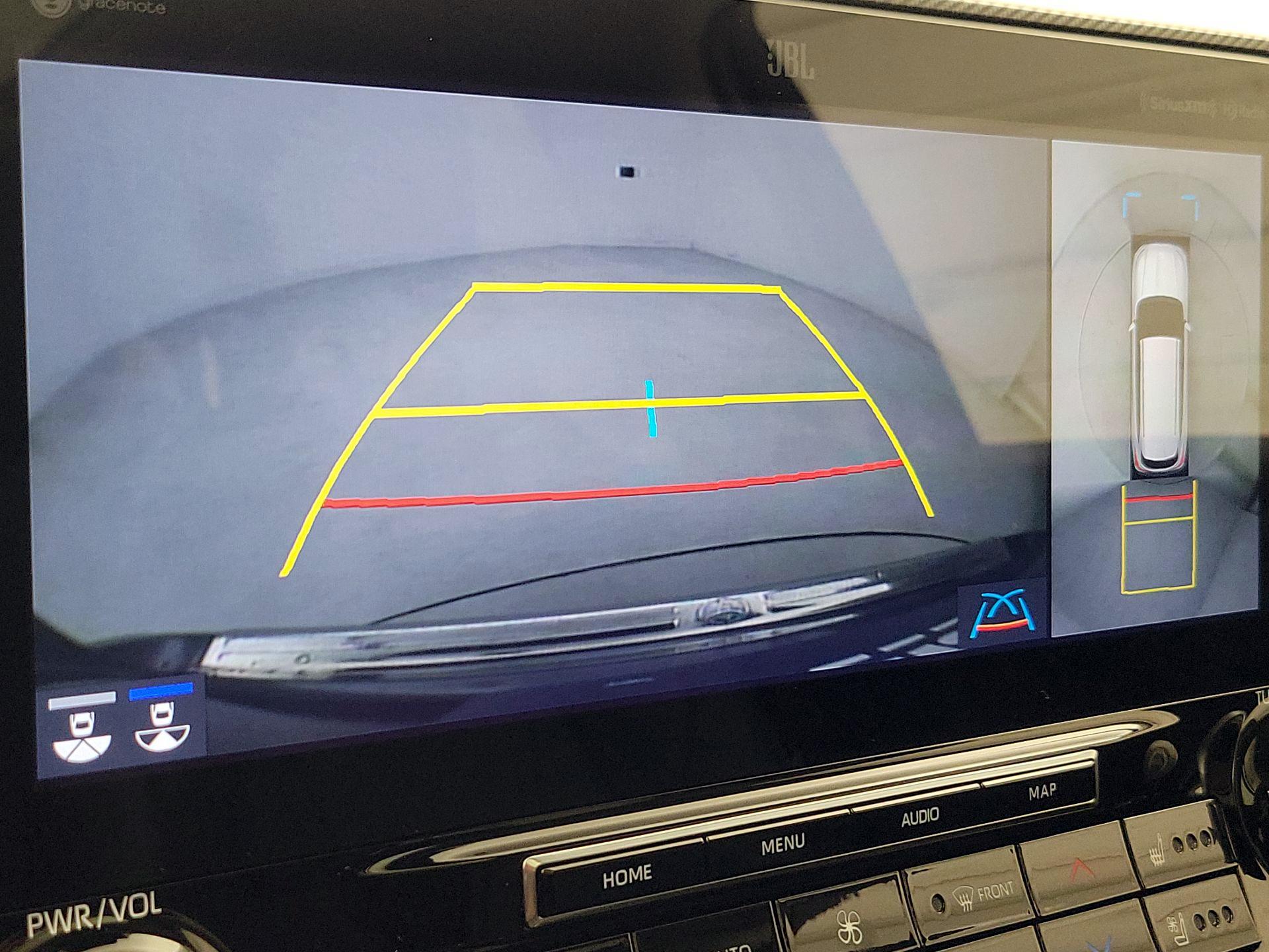 Thumbnail: 2021 Toyota Highlander - 14