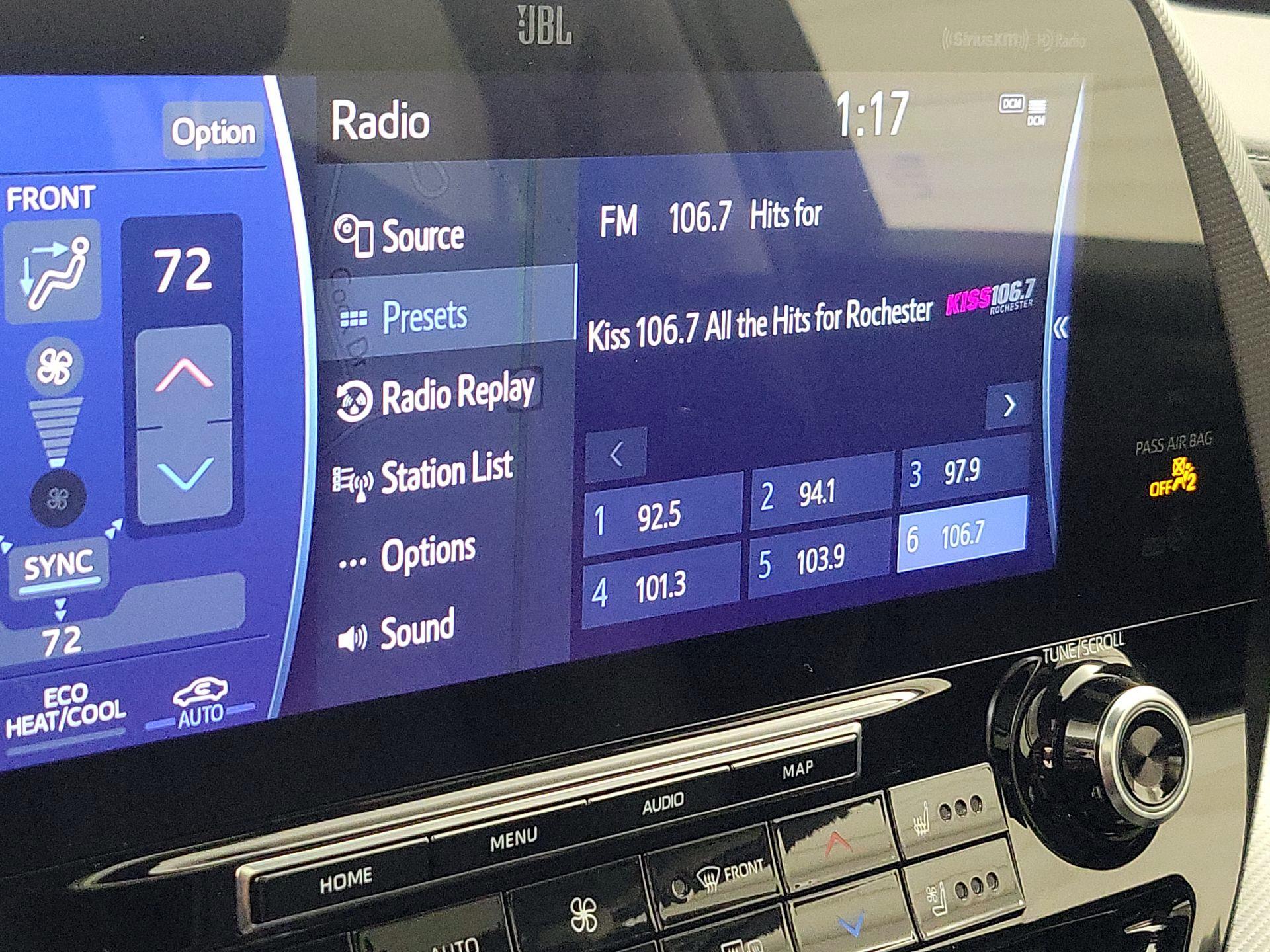 Thumbnail: 2021 Toyota Highlander - 15