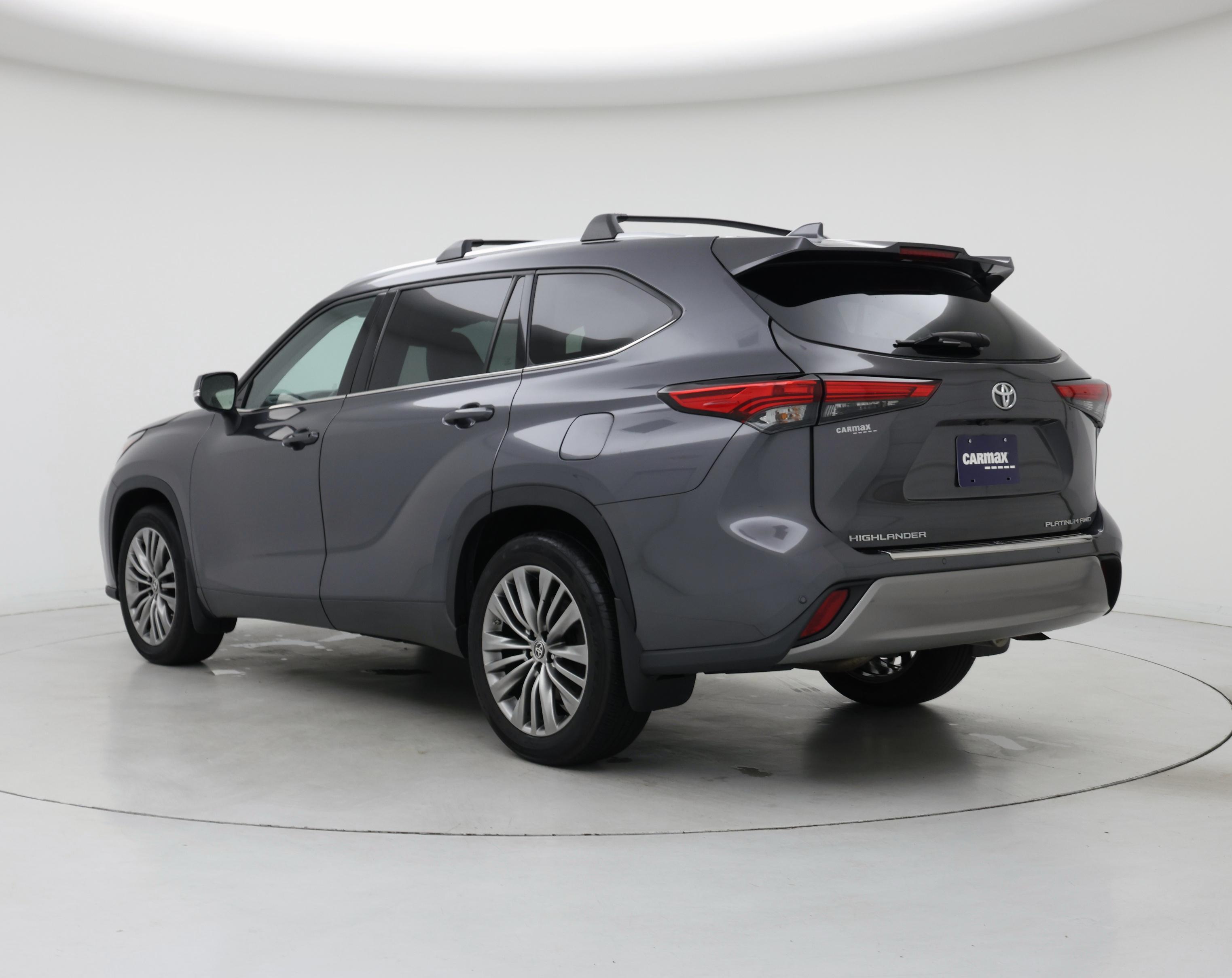 Thumbnail: 2021 Toyota Highlander - 2