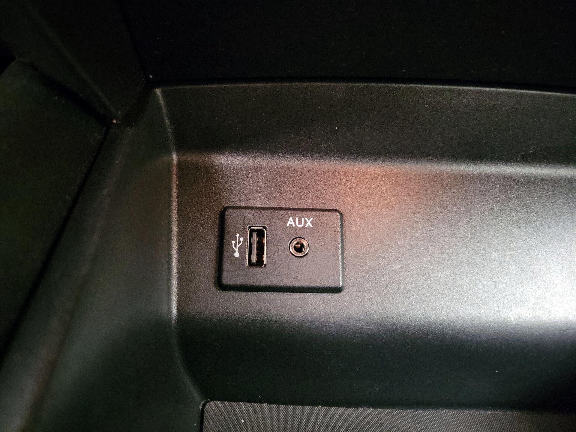 Thumbnail: 2016 Nissan Altima - 18