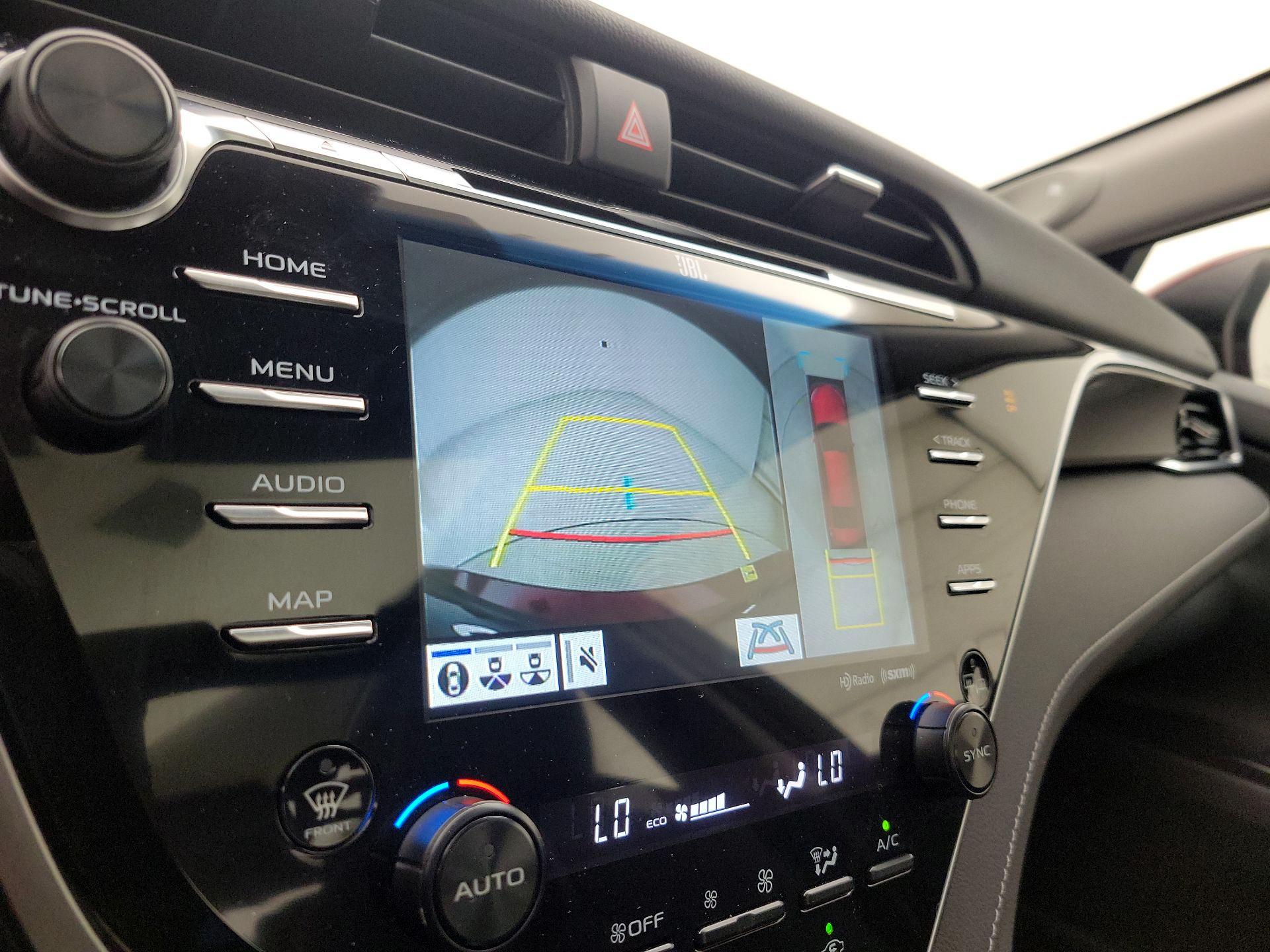 Thumbnail: 2018 Toyota Camry - 15