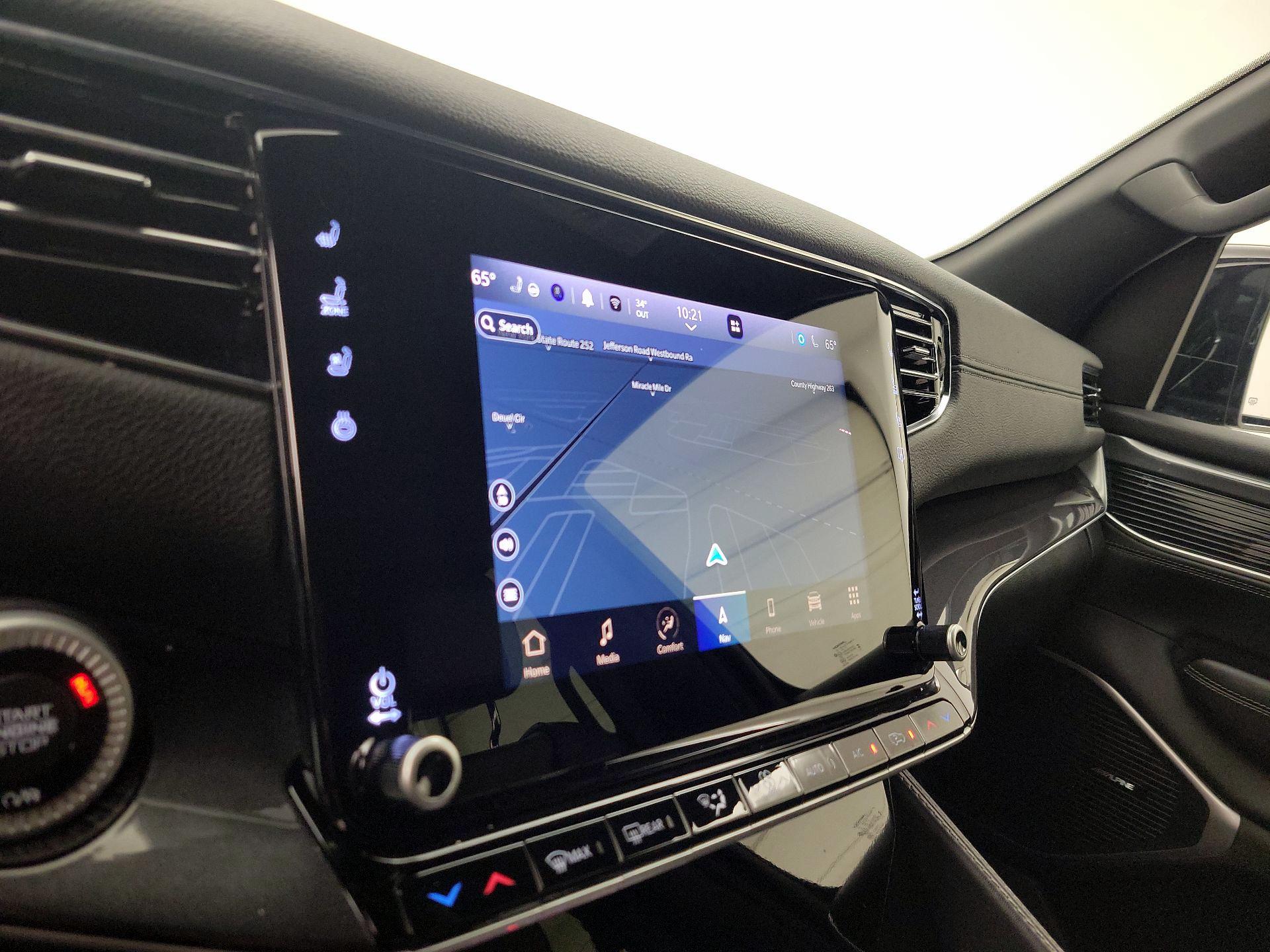 Thumbnail: 2023 Jeep Wagoneer - 14