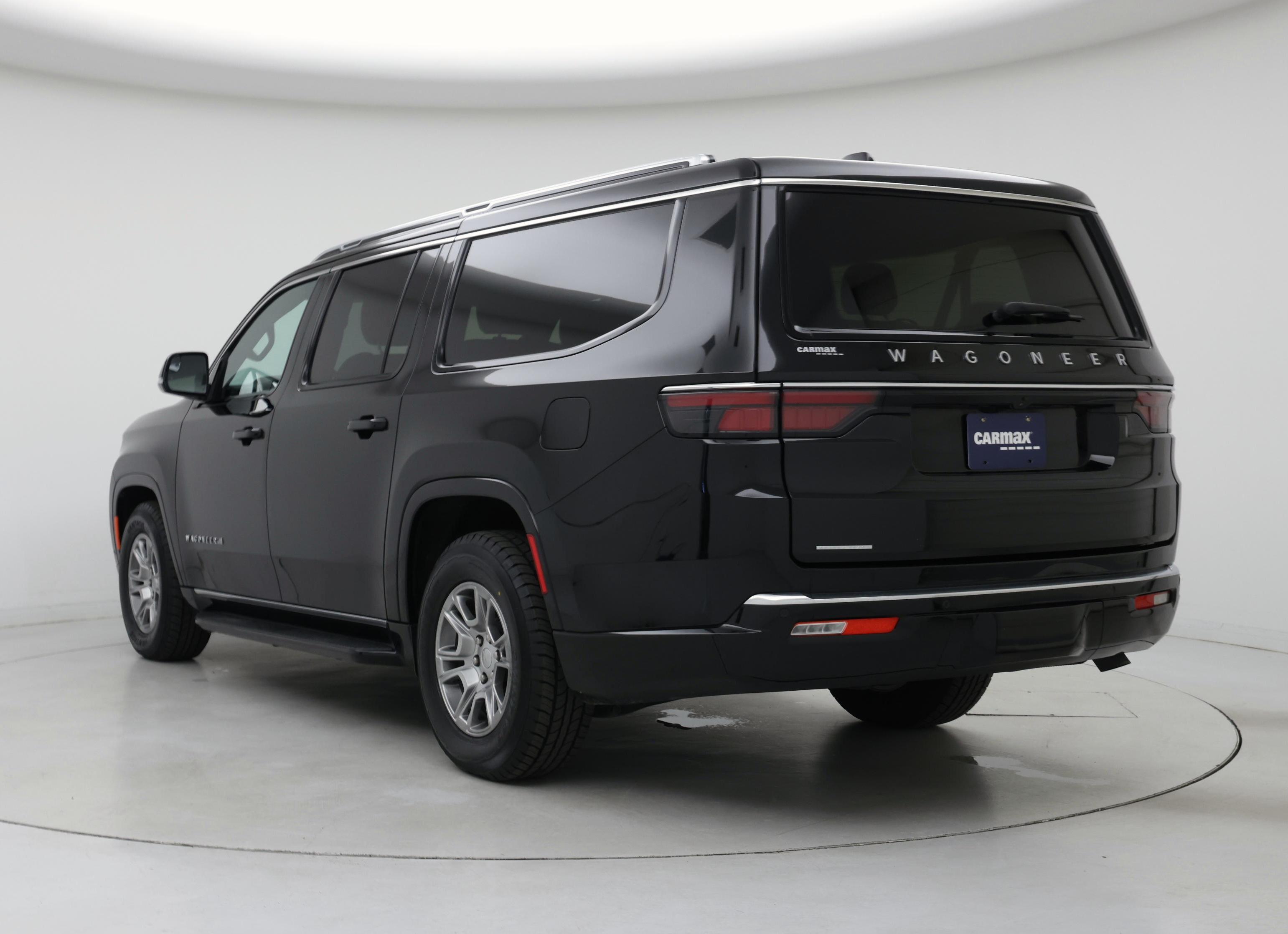 Thumbnail: 2023 Jeep Wagoneer - 2