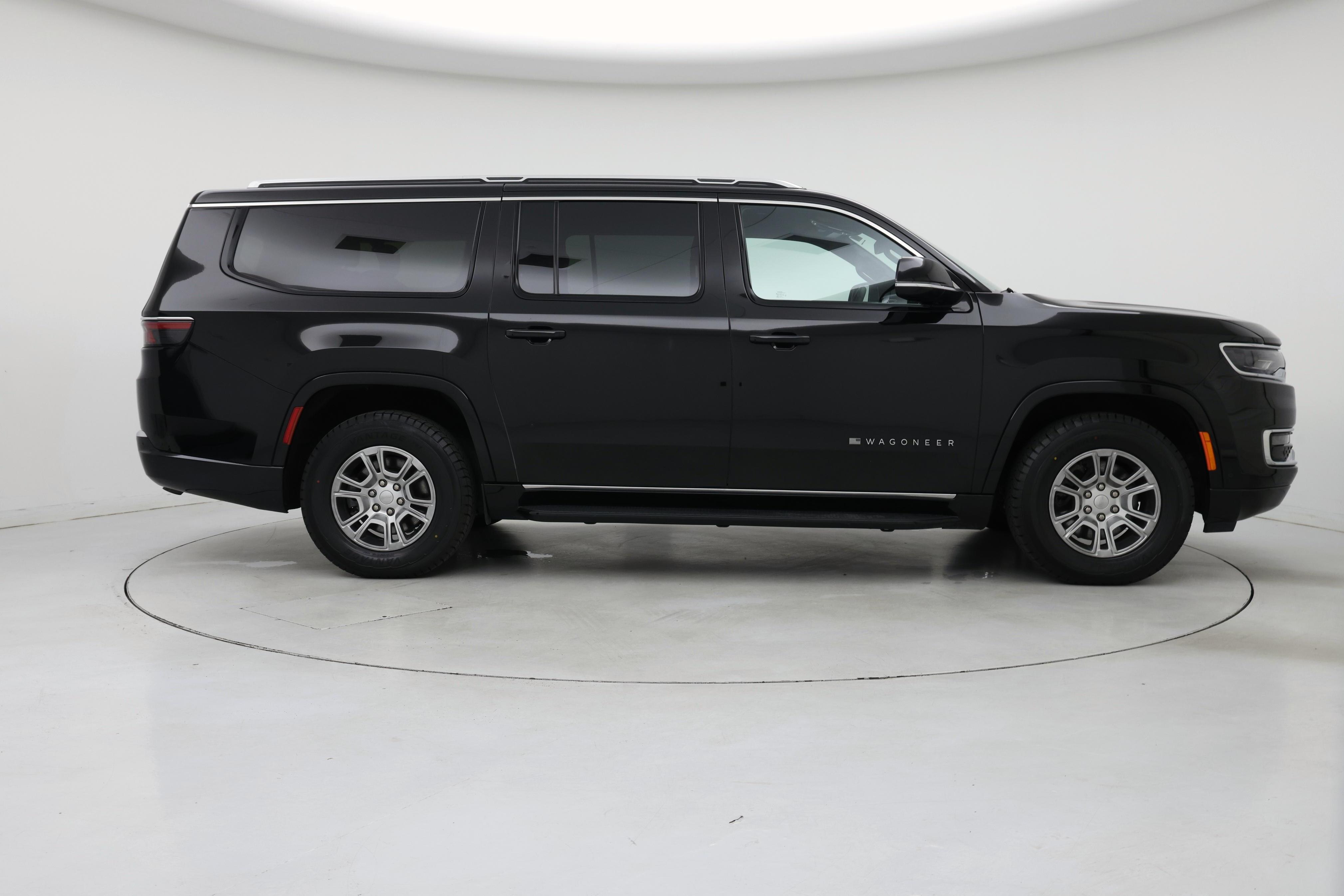 Thumbnail: 2023 Jeep Wagoneer - 7