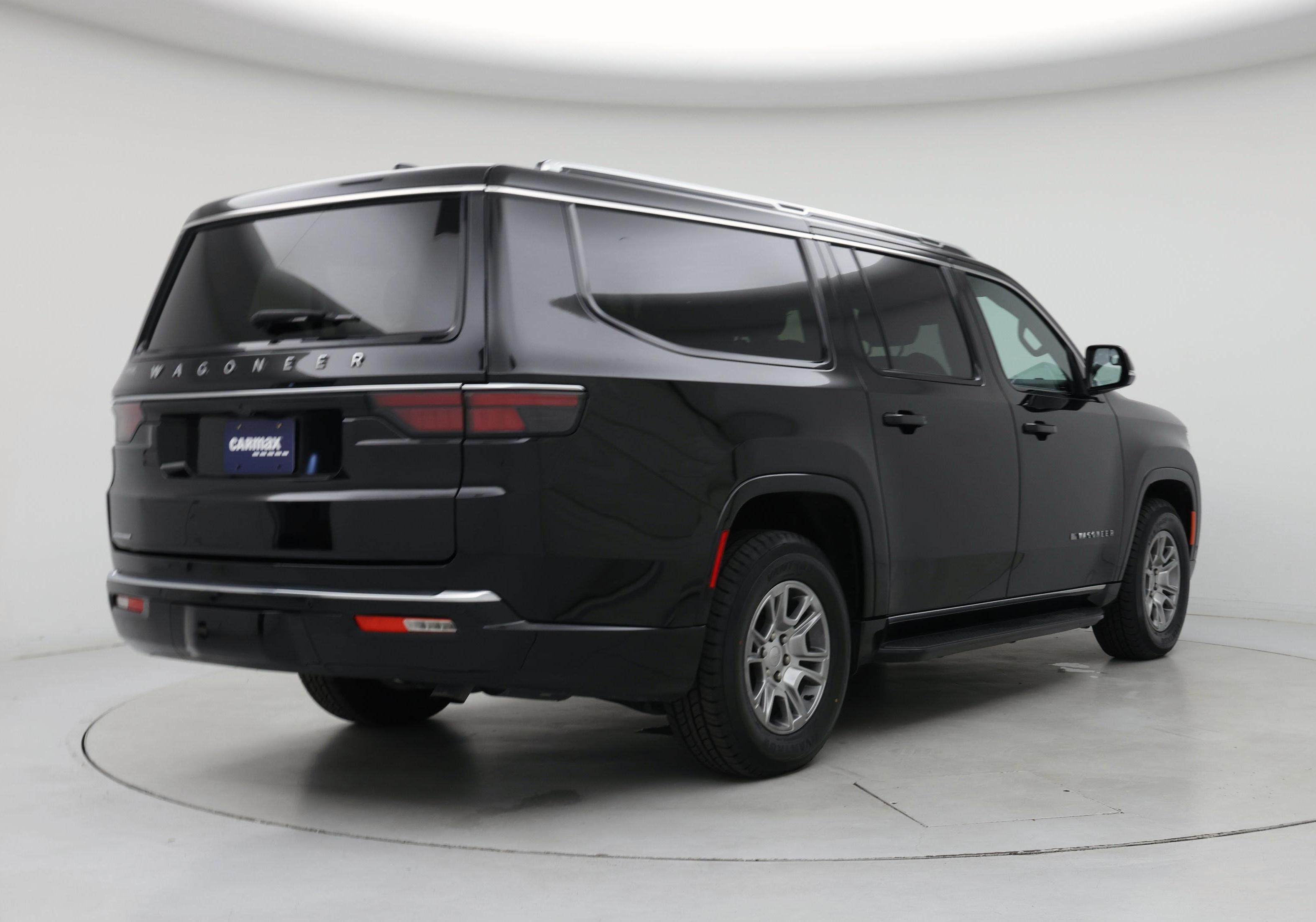 Thumbnail: 2023 Jeep Wagoneer - 8