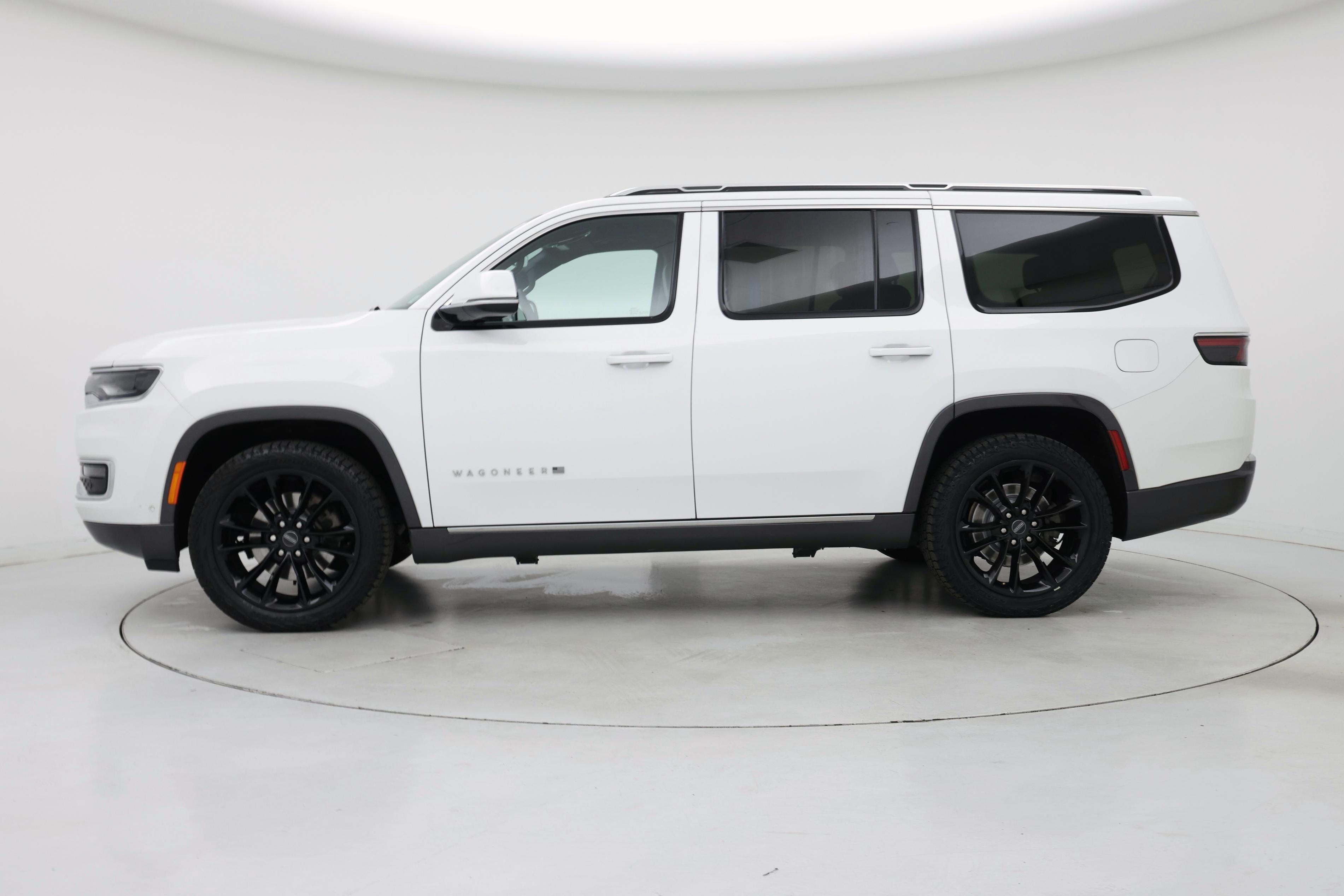 Thumbnail: 2022 Jeep Wagoneer - 3