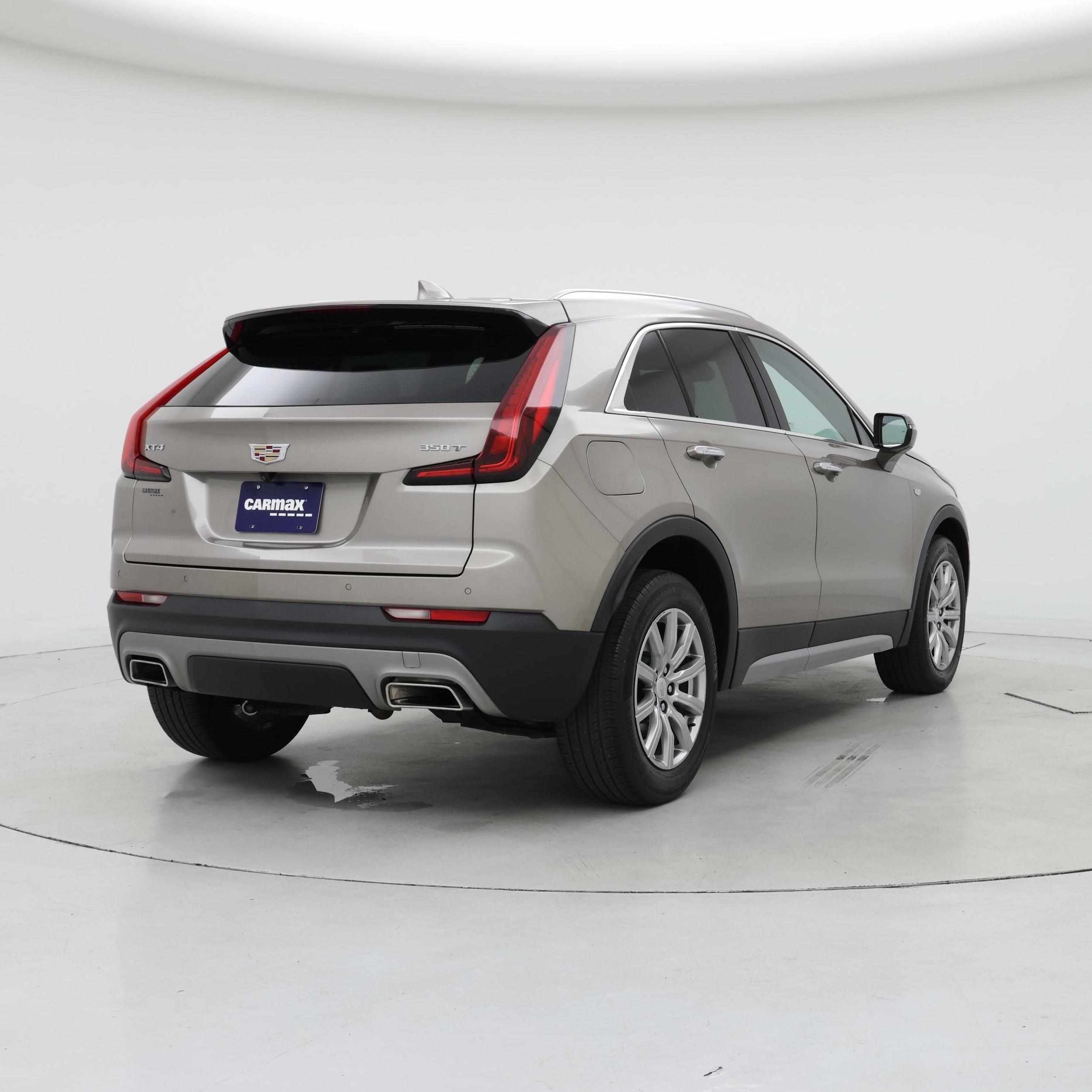 Thumbnail: 2023 Cadillac XT4 - 8