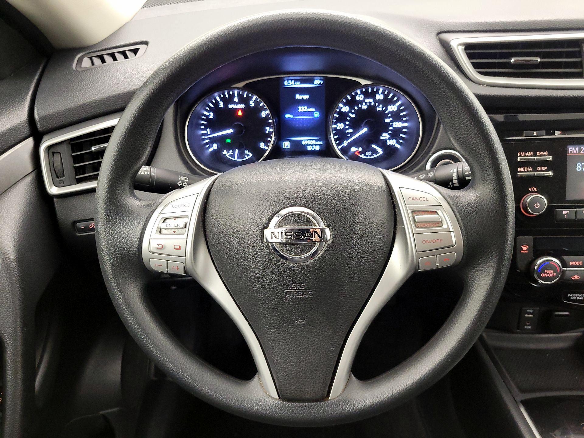 Thumbnail: 2016 Nissan Rogue - 10