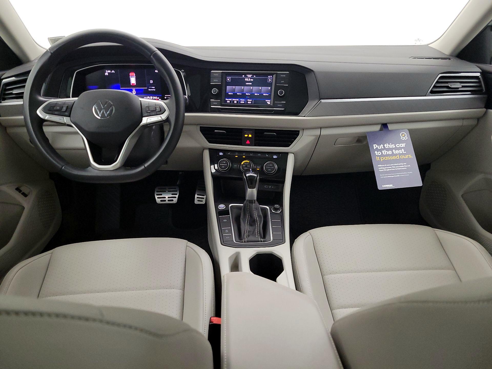 Thumbnail: 2024 Volkswagen Jetta - 9