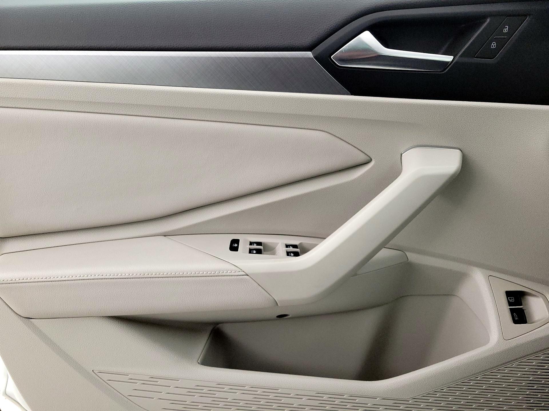 Thumbnail: 2024 Volkswagen Jetta - 12