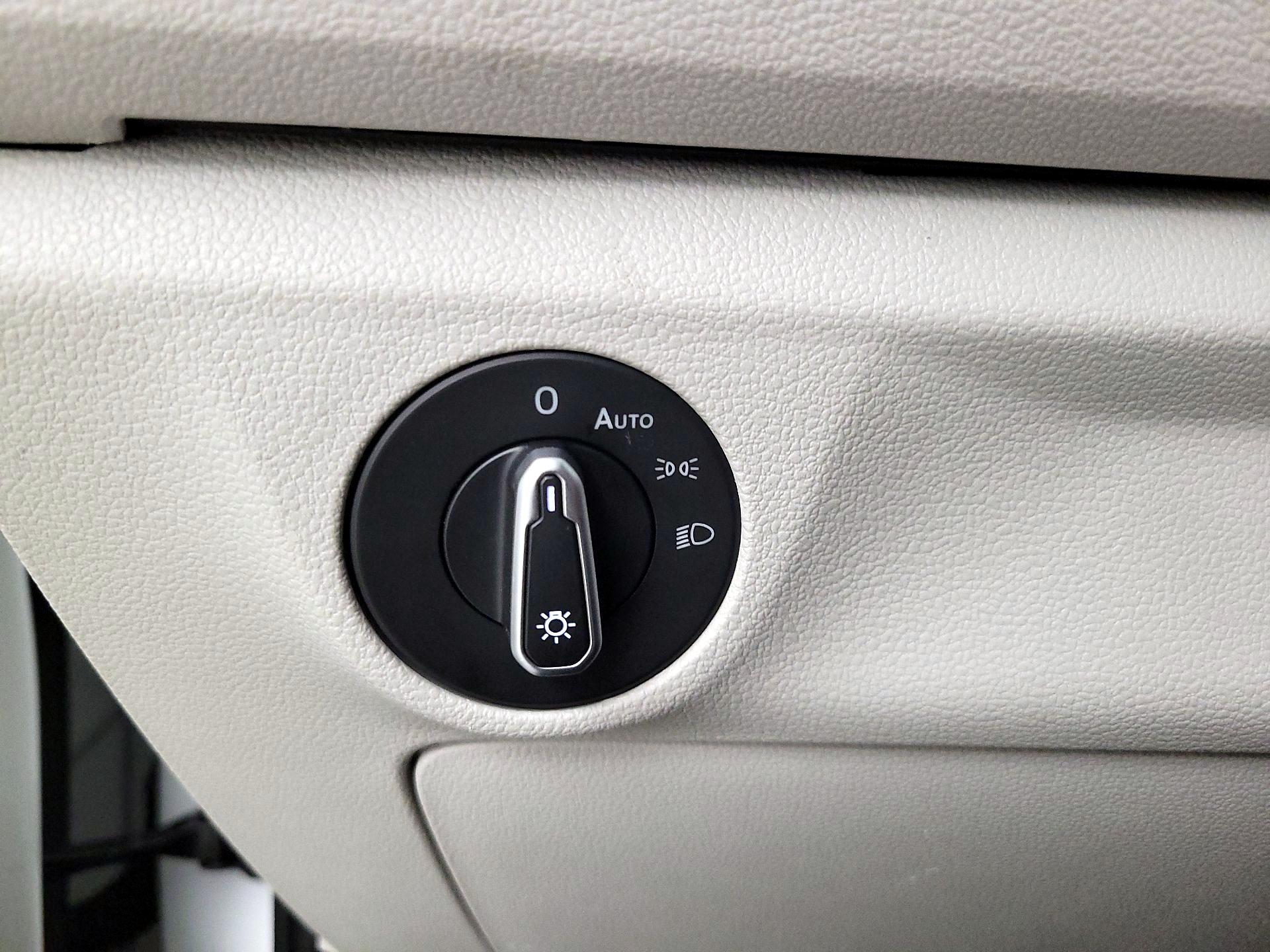 Thumbnail: 2024 Volkswagen Jetta - 13