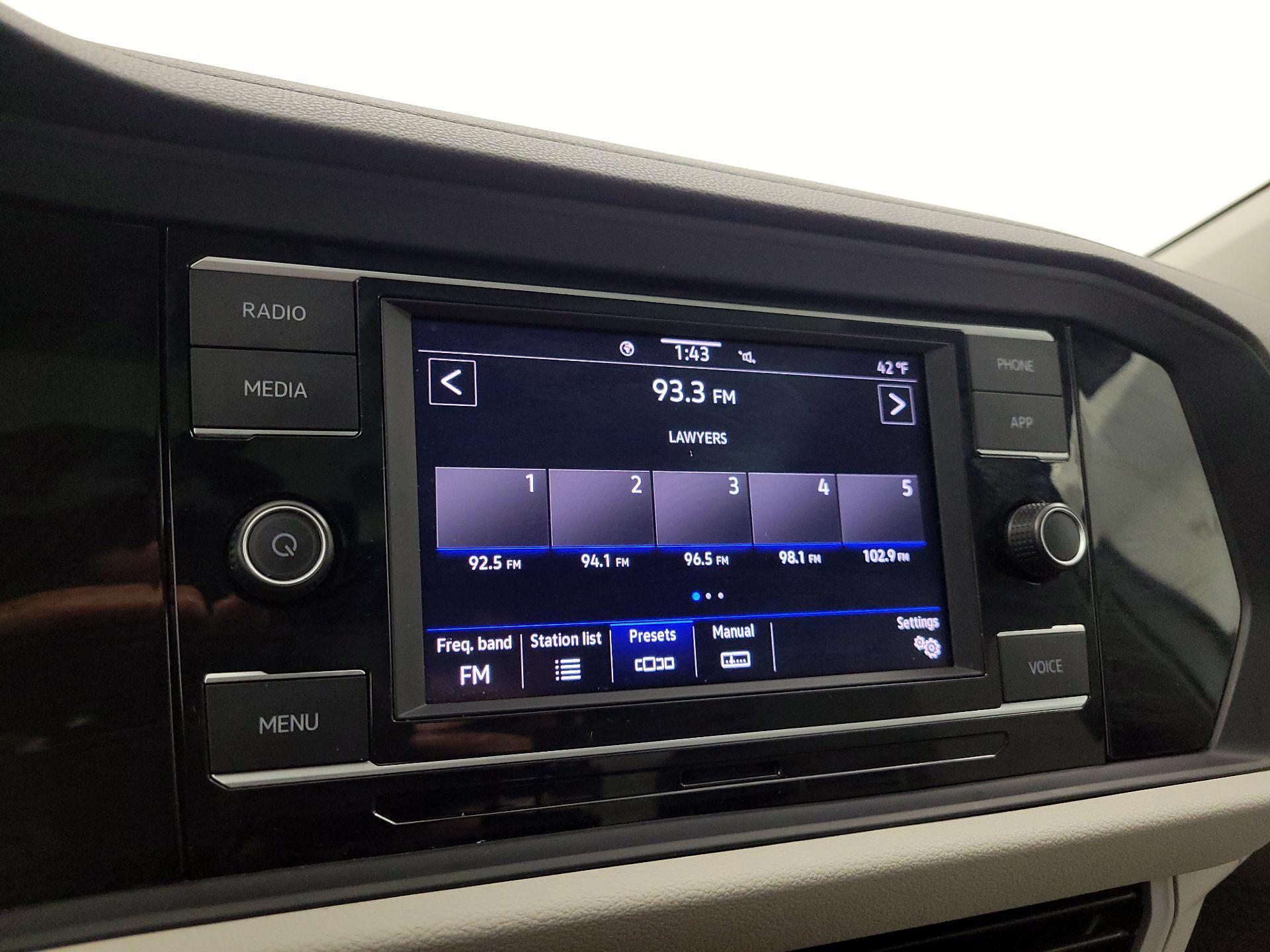 Thumbnail: 2024 Volkswagen Jetta - 15