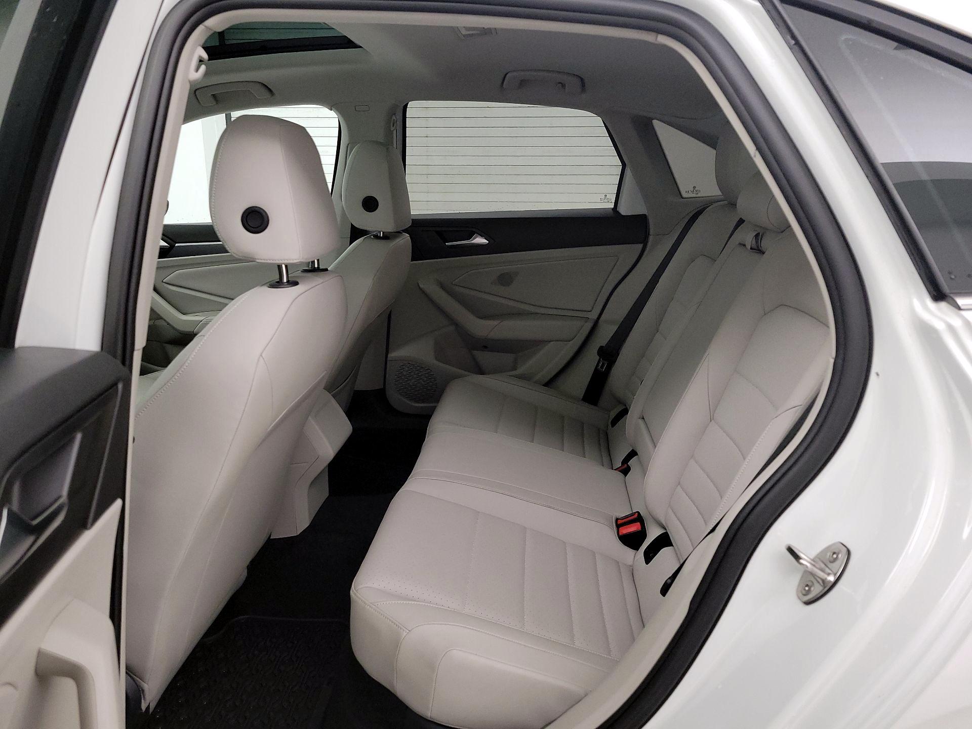 Thumbnail: 2024 Volkswagen Jetta - 20