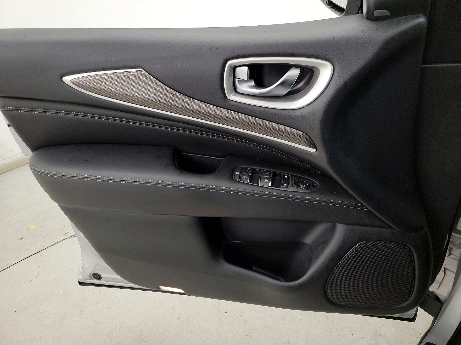 Thumbnail: 2020 INFINITI QX60 - 12