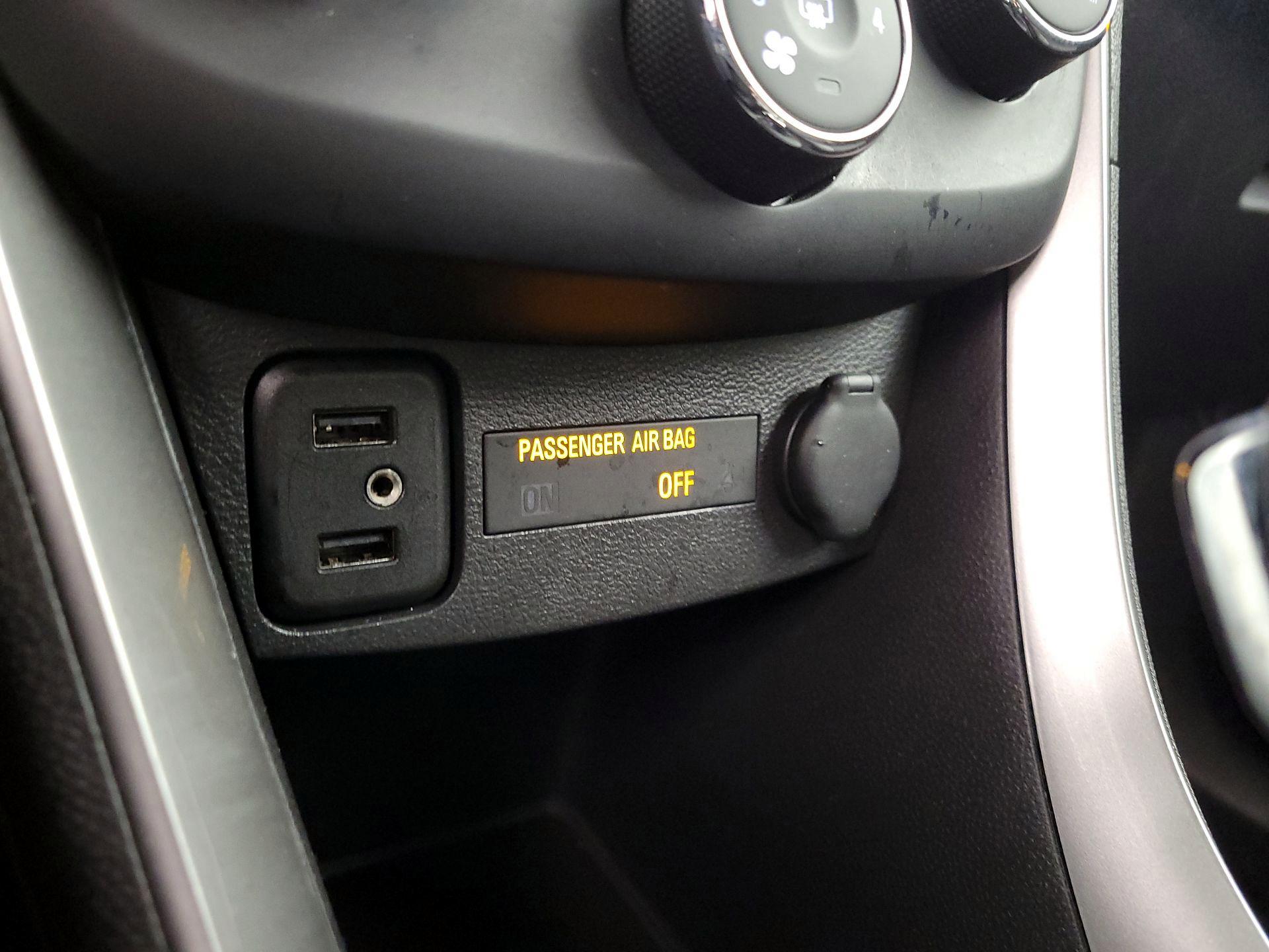 Thumbnail: 2020 Chevrolet Trax - 18