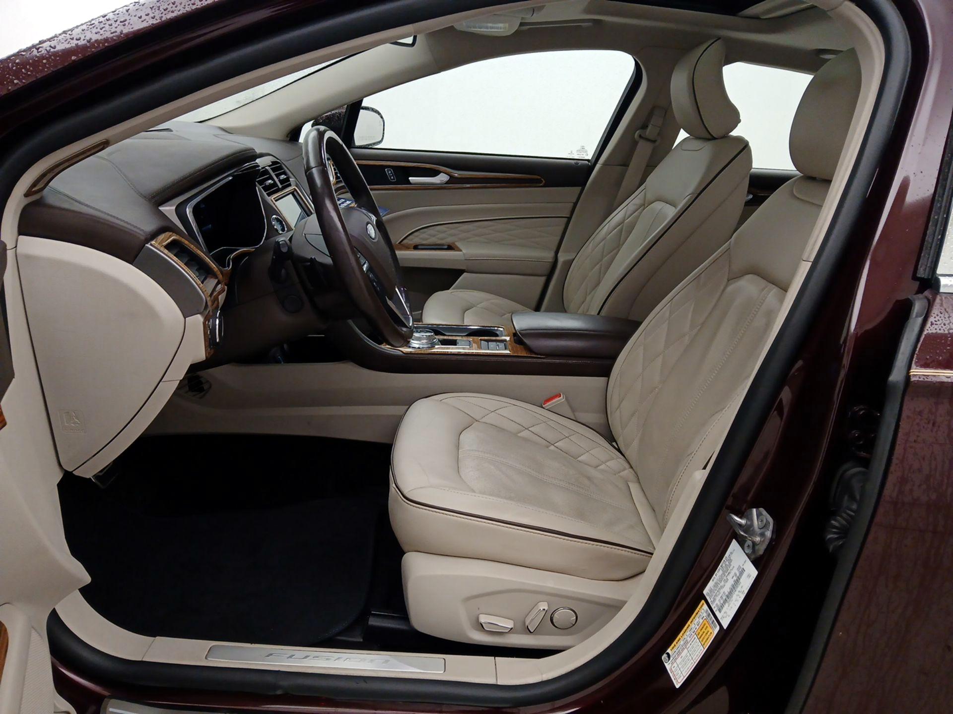 Thumbnail: 2017 Ford Fusion - 11