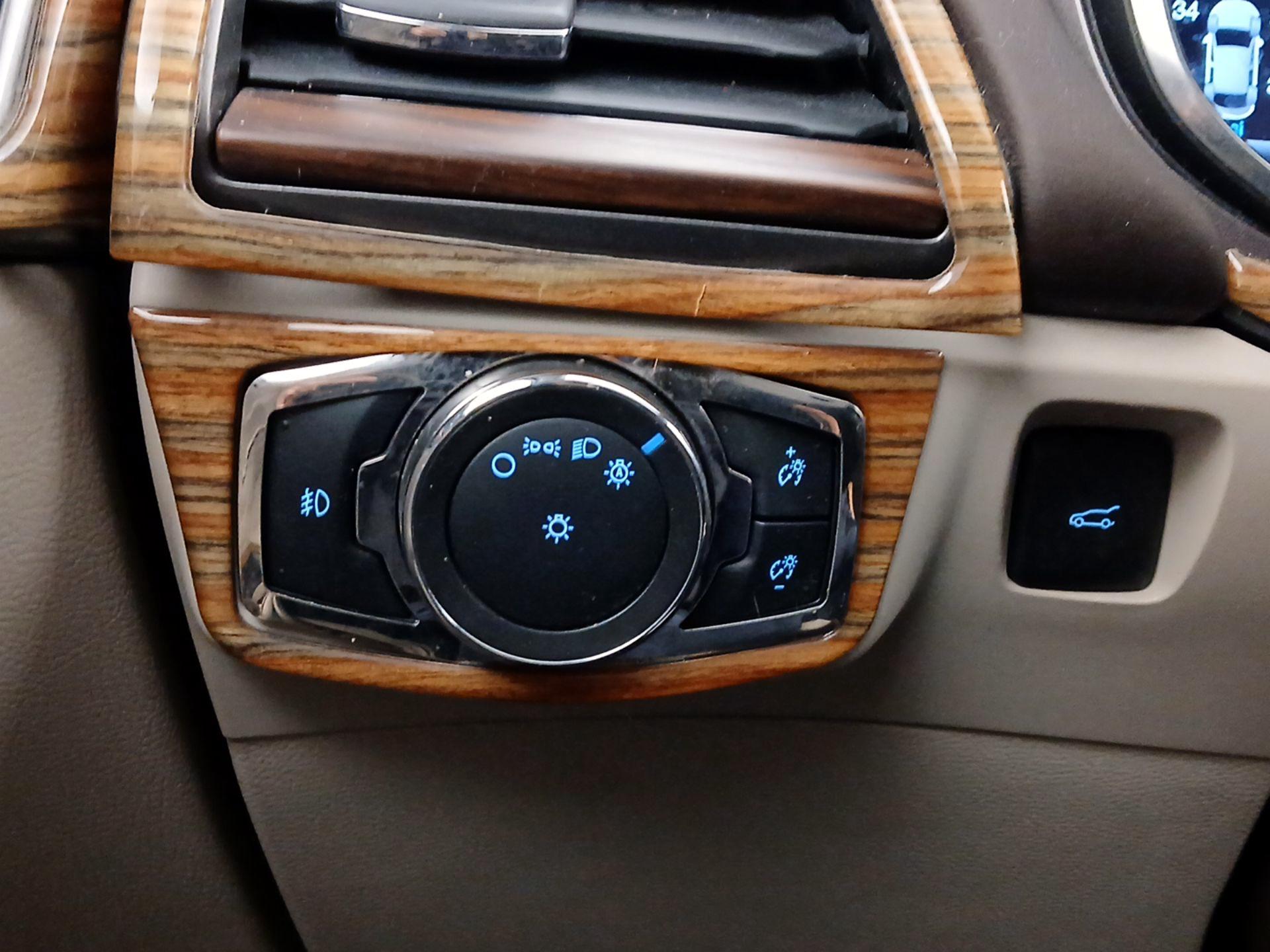 Thumbnail: 2017 Ford Fusion - 13