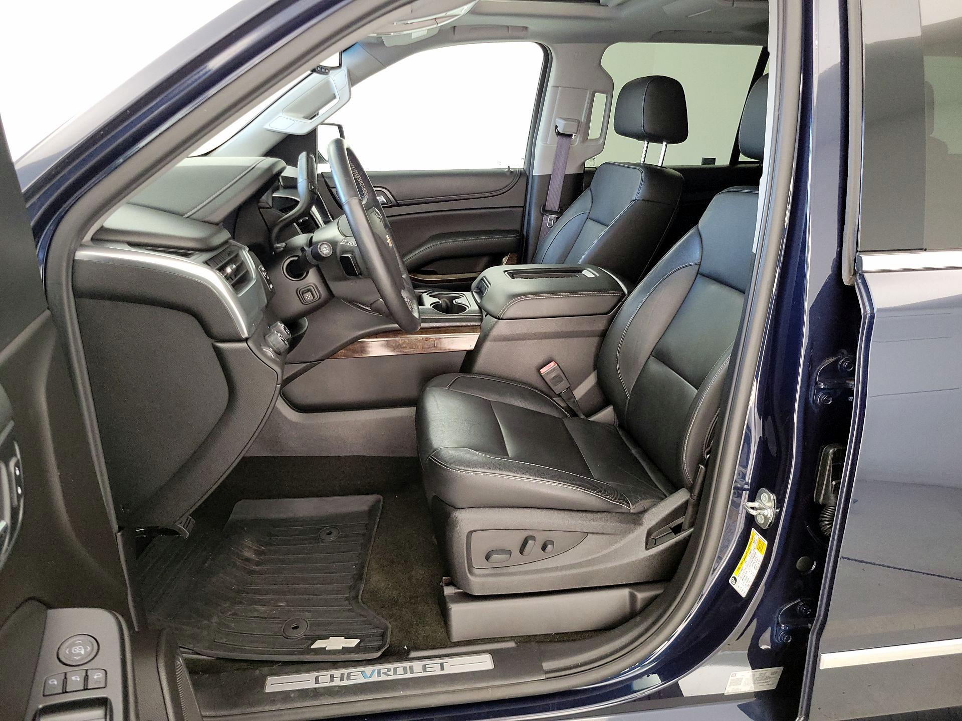 Thumbnail: 2017 Chevrolet Tahoe - 11