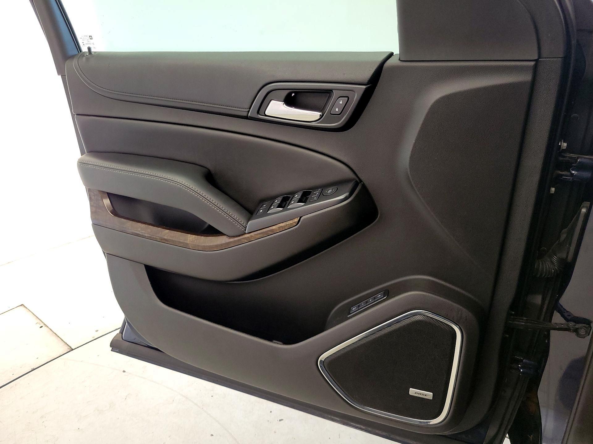 Thumbnail: 2017 Chevrolet Tahoe - 12