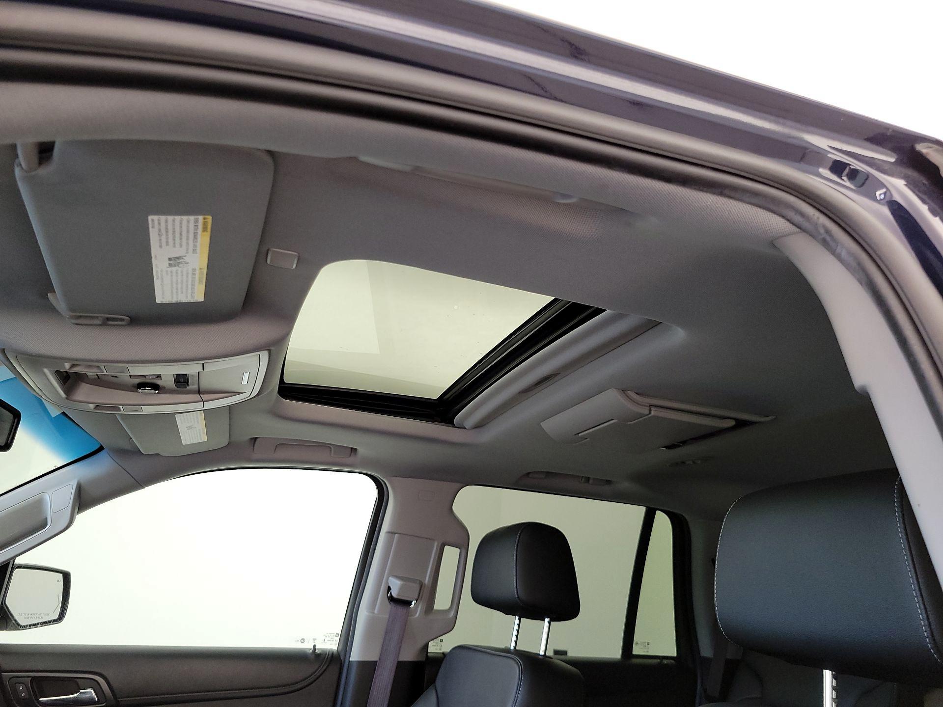 Thumbnail: 2017 Chevrolet Tahoe - 20