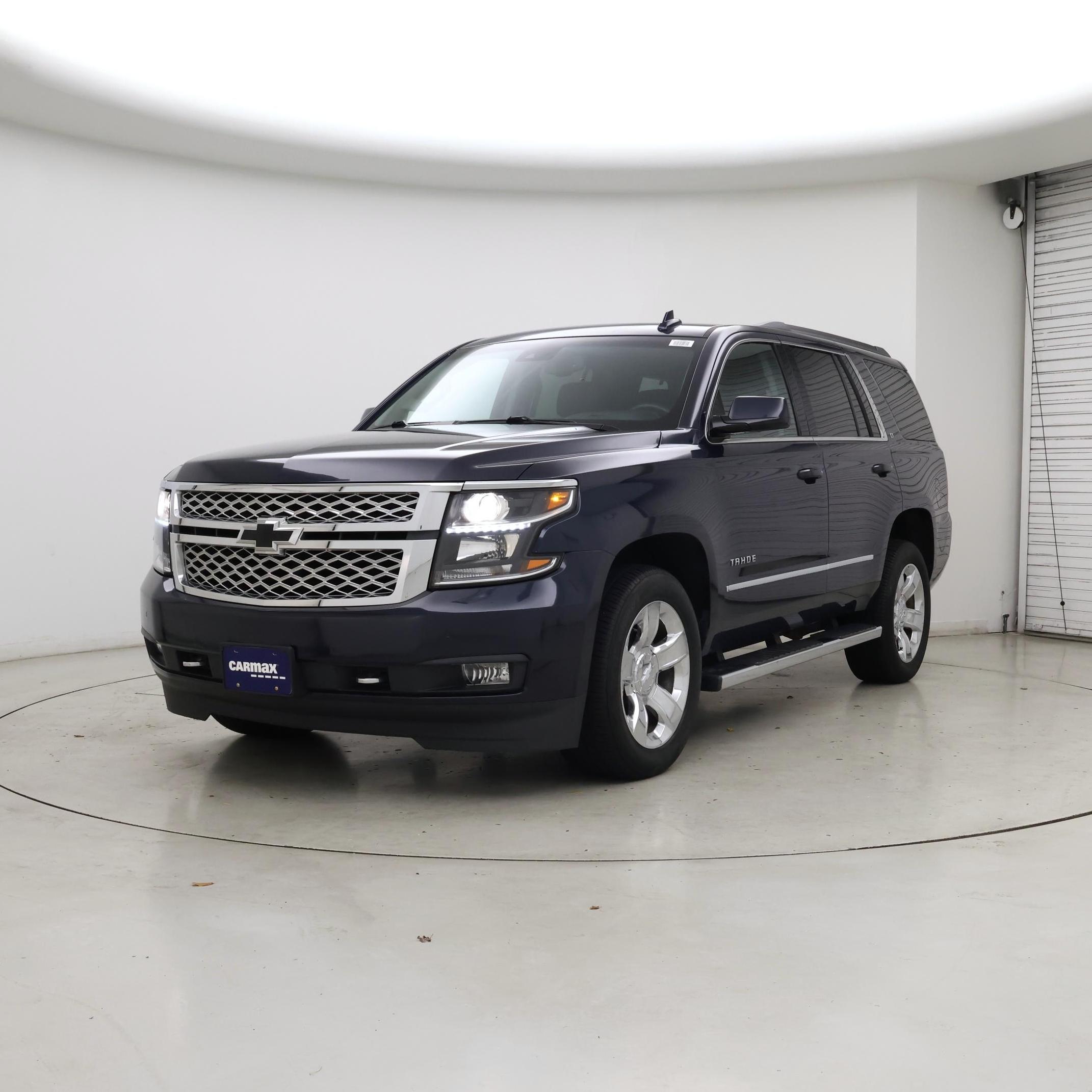 Thumbnail: 2017 Chevrolet Tahoe - 4