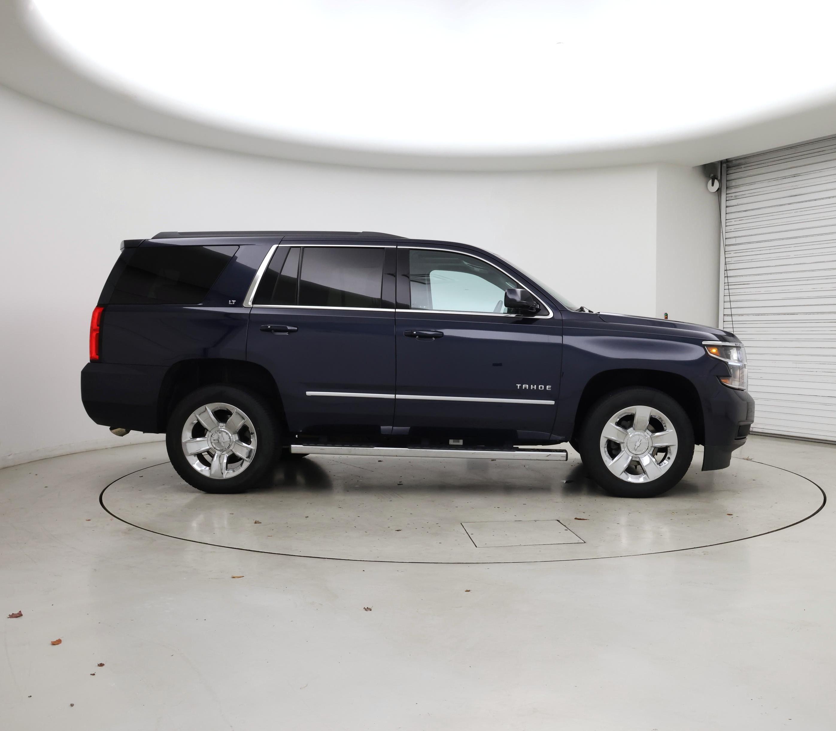 Thumbnail: 2017 Chevrolet Tahoe - 7