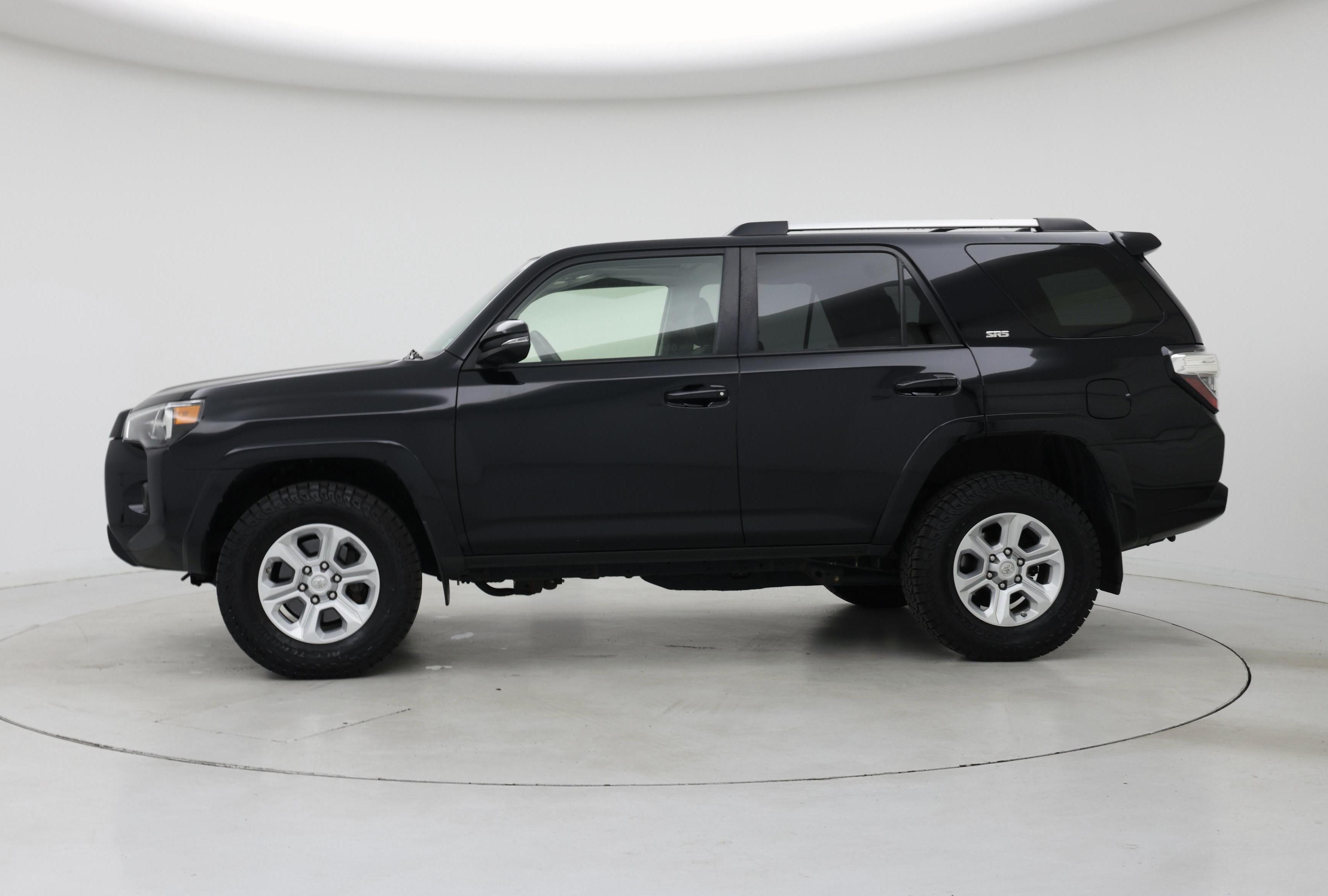 Thumbnail: 2021 Toyota 4Runner - 3
