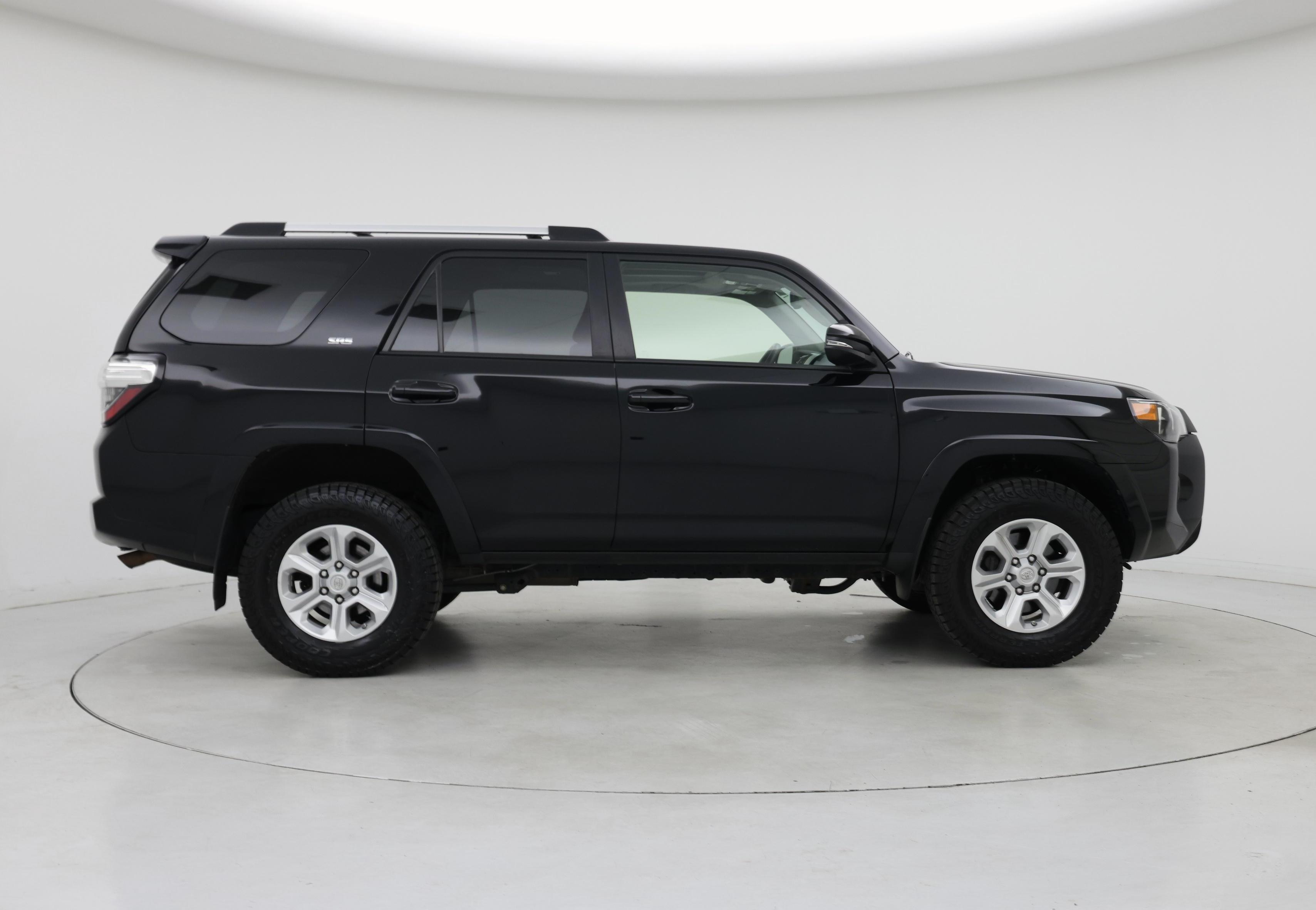 Thumbnail: 2021 Toyota 4Runner - 7