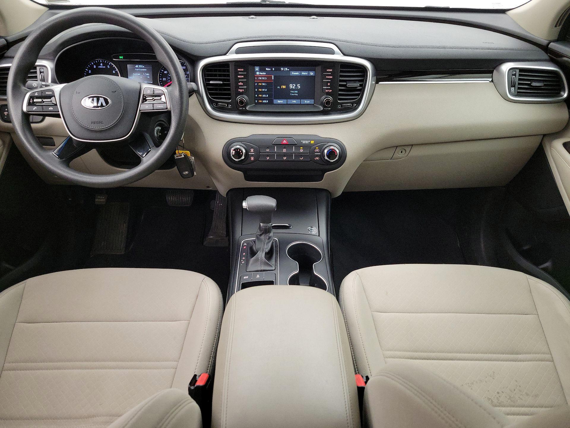 Thumbnail: 2019 Kia Sorento - 9