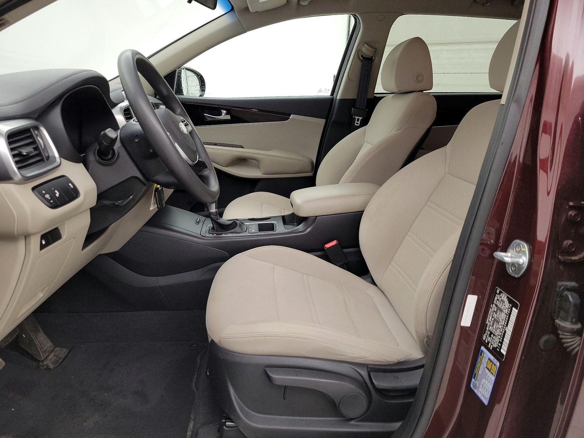 Thumbnail: 2019 Kia Sorento - 11